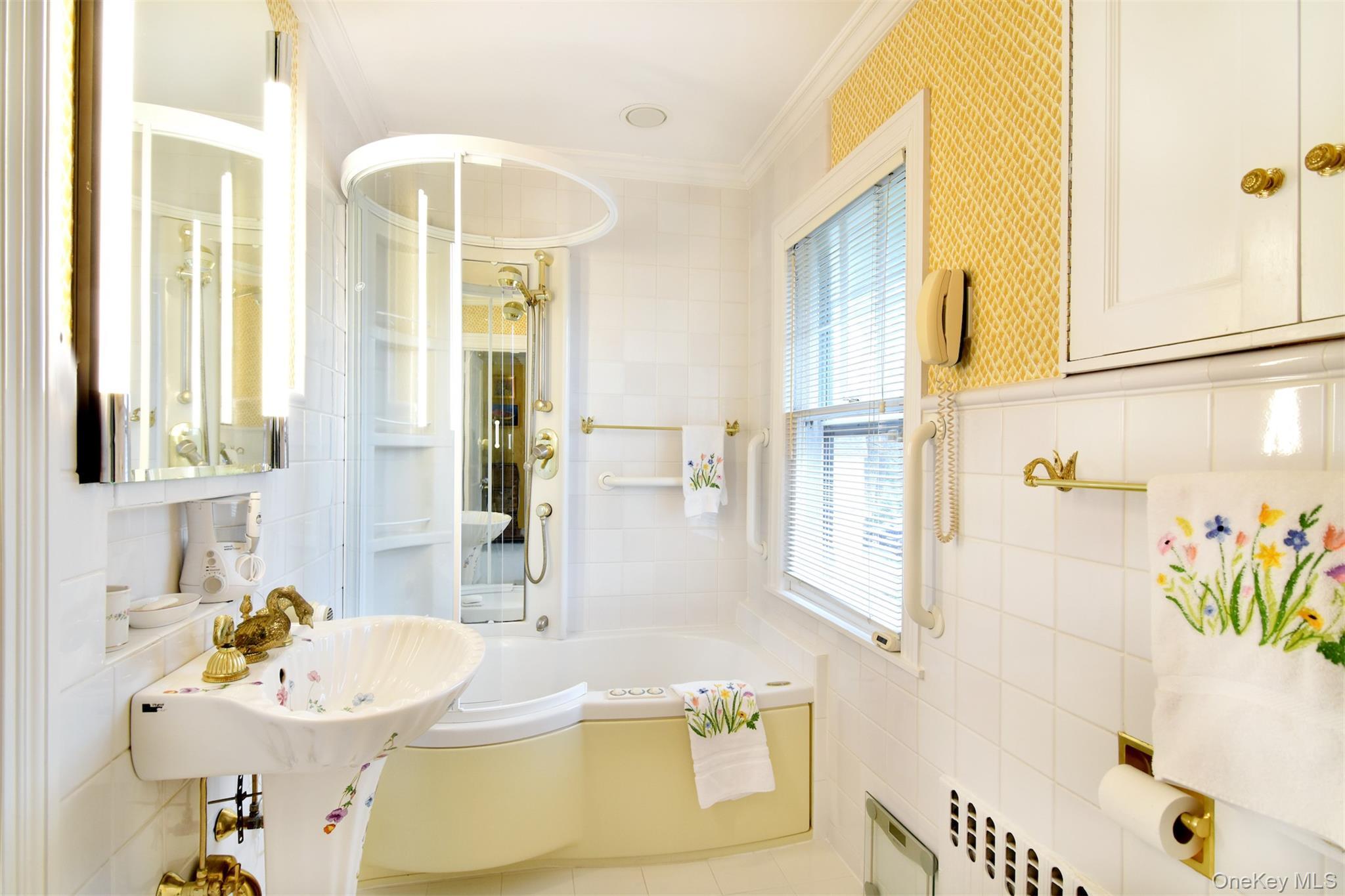 Single Family Ellison Westchester County, NY 10708, MLS-848582-13