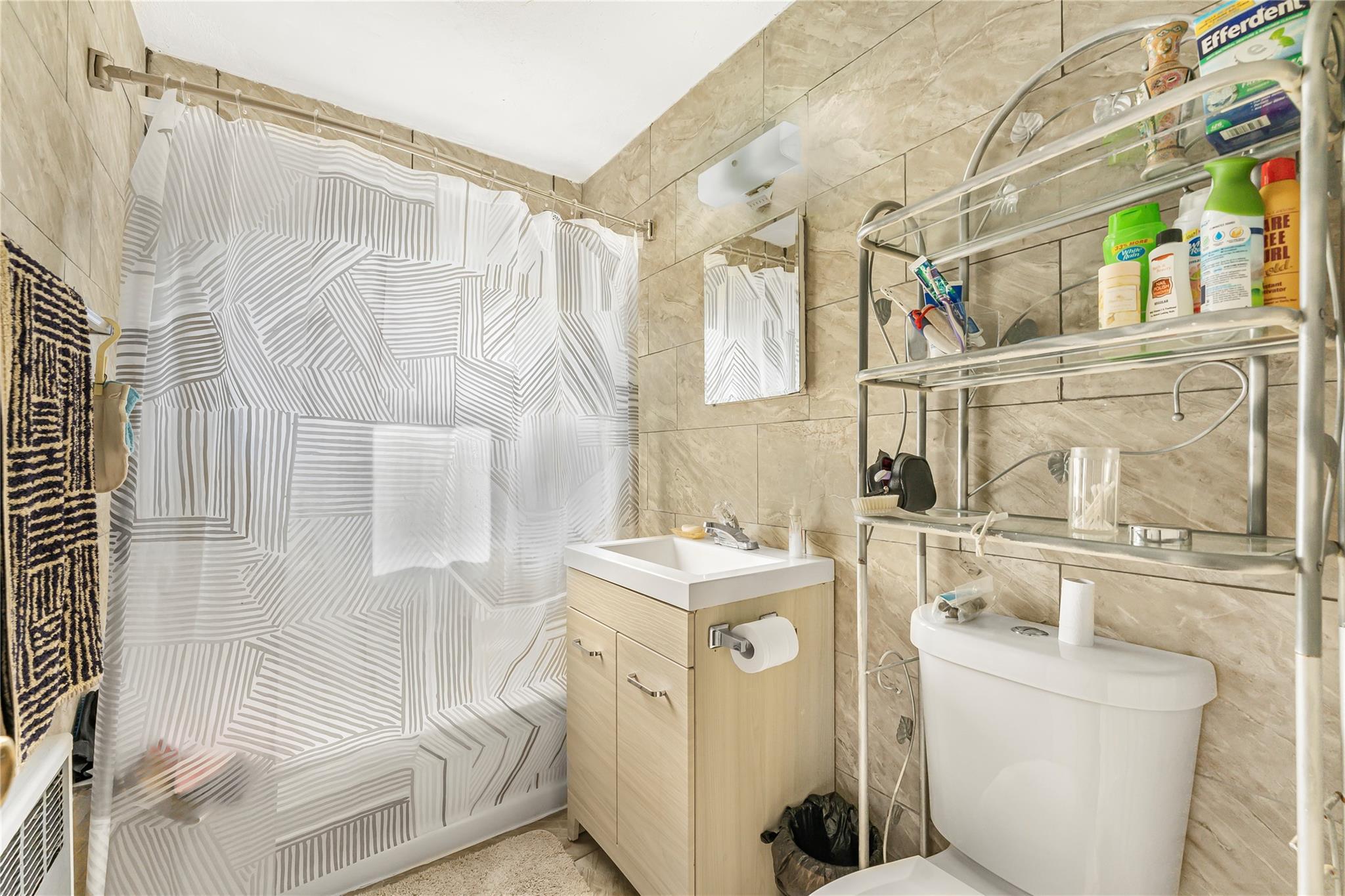 Single Family 216th  Bronx, NY 10469, MLS-848600-5