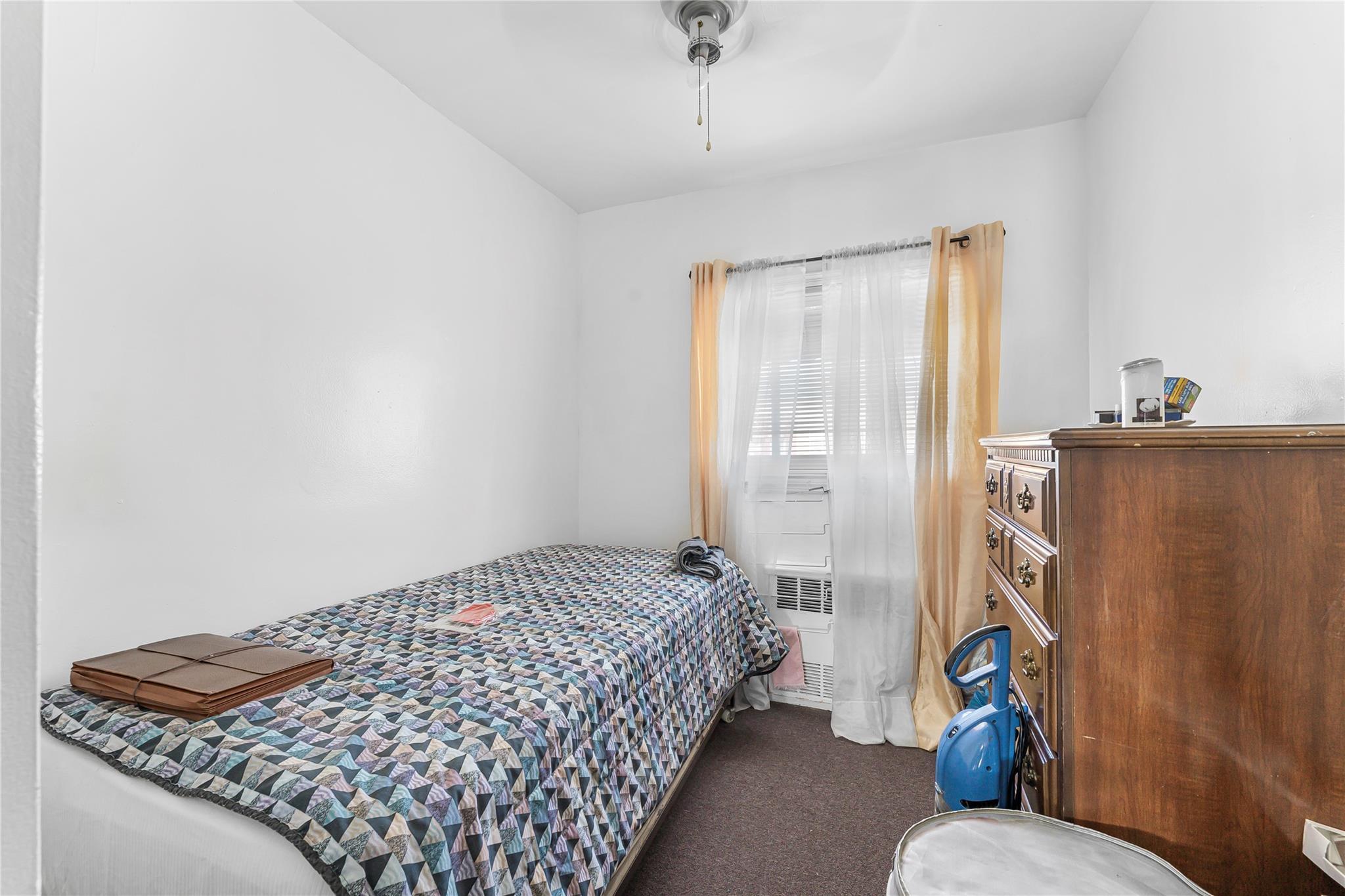 Single Family 216th  Bronx, NY 10469, MLS-848600-8
