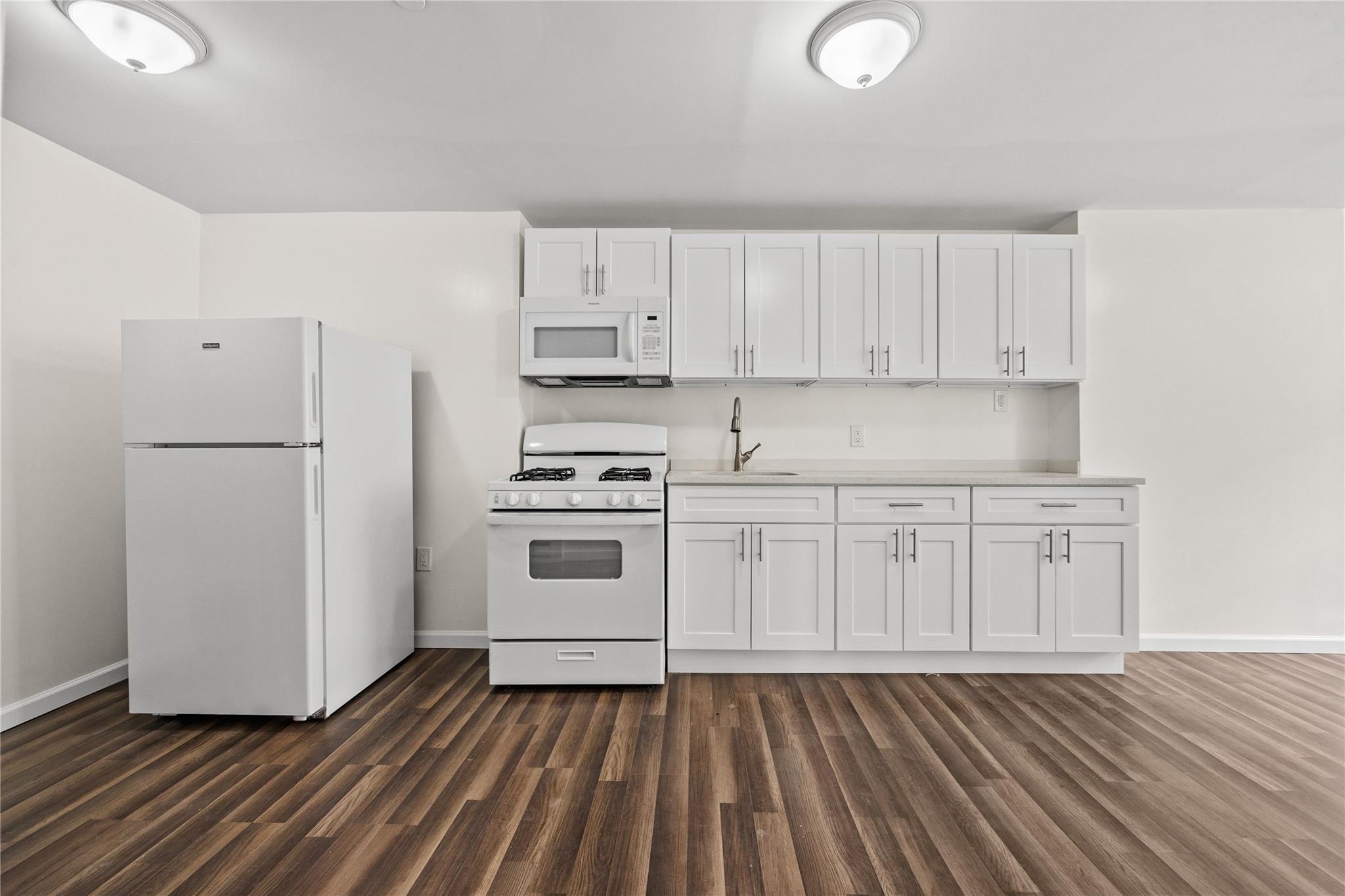 Single Family Van Cortlandt Park  Westchester County, NY 10705, MLS-848630-20