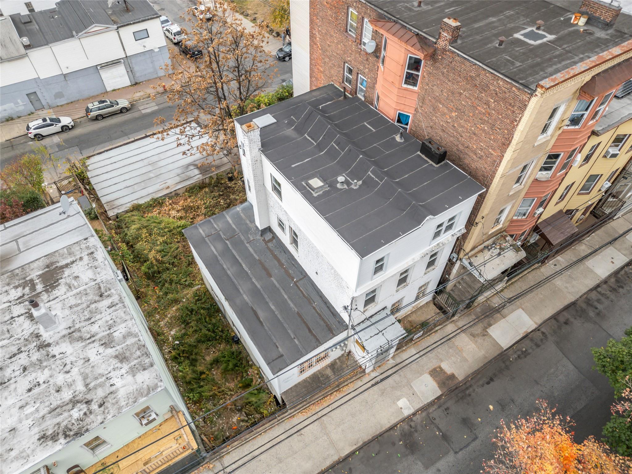 Single Family Van Cortlandt Park  Westchester County, NY 10705, MLS-848630-37