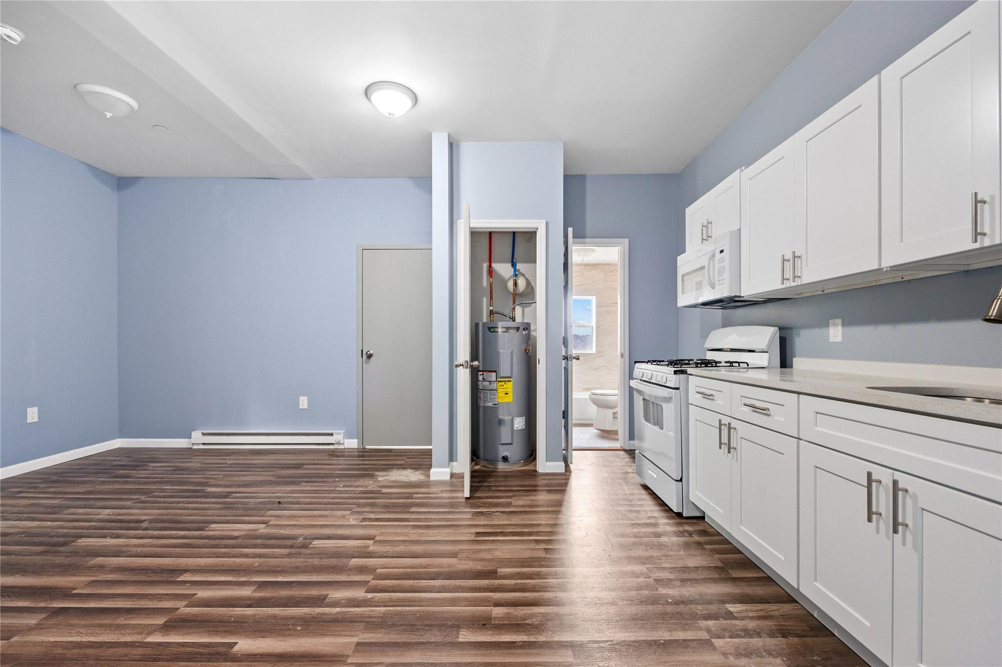 Single Family Van Cortlandt Park  Westchester County, NY 10705, MLS-848630-6