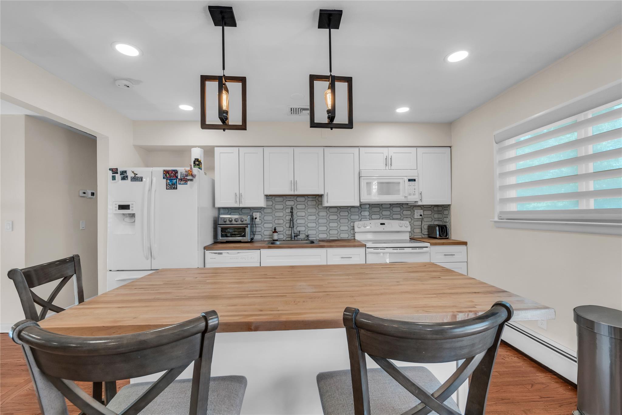 Single Family Bohemia  Suffolk County, NY 11782, MLS-848631-9