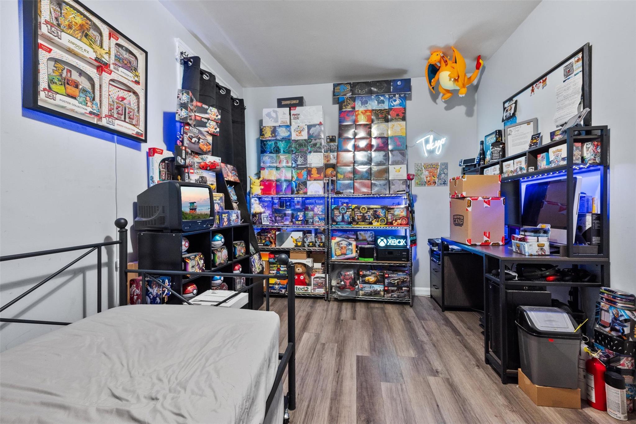 Single Family Harrington  Bronx, NY 10461, MLS-848641-32