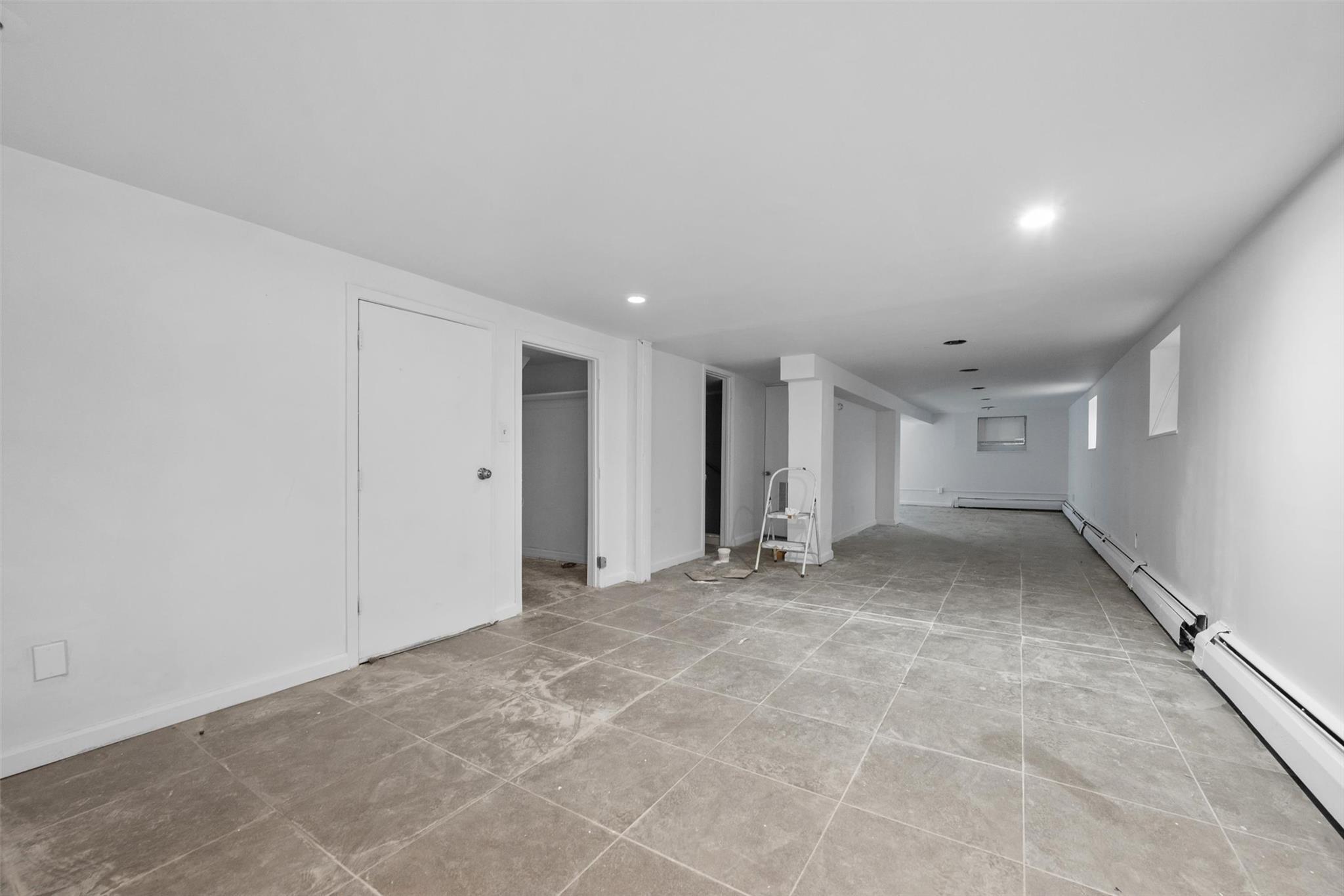 Single Family Harrington  Bronx, NY 10461, MLS-848641-38
