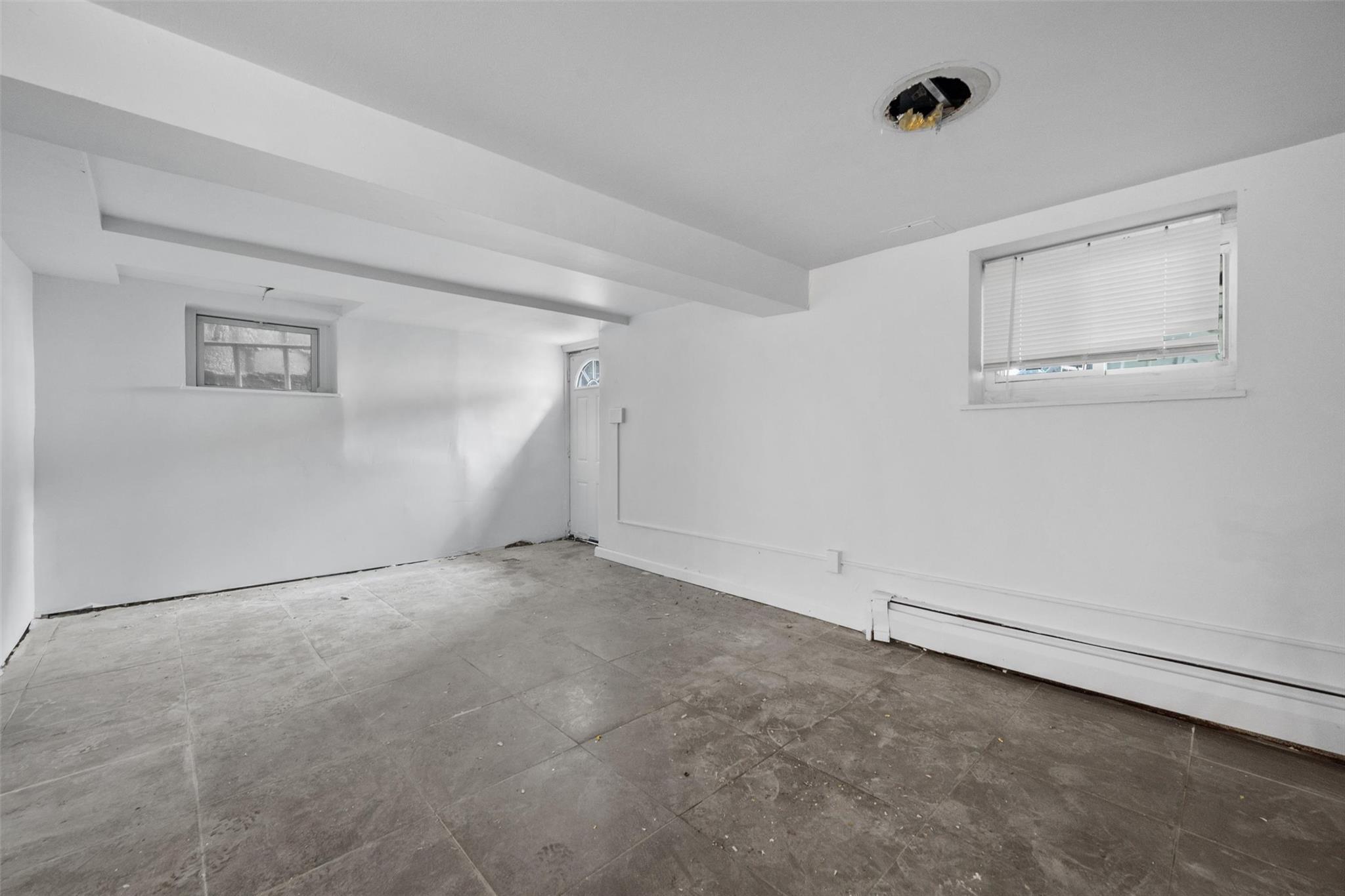 Single Family Harrington  Bronx, NY 10461, MLS-848641-39