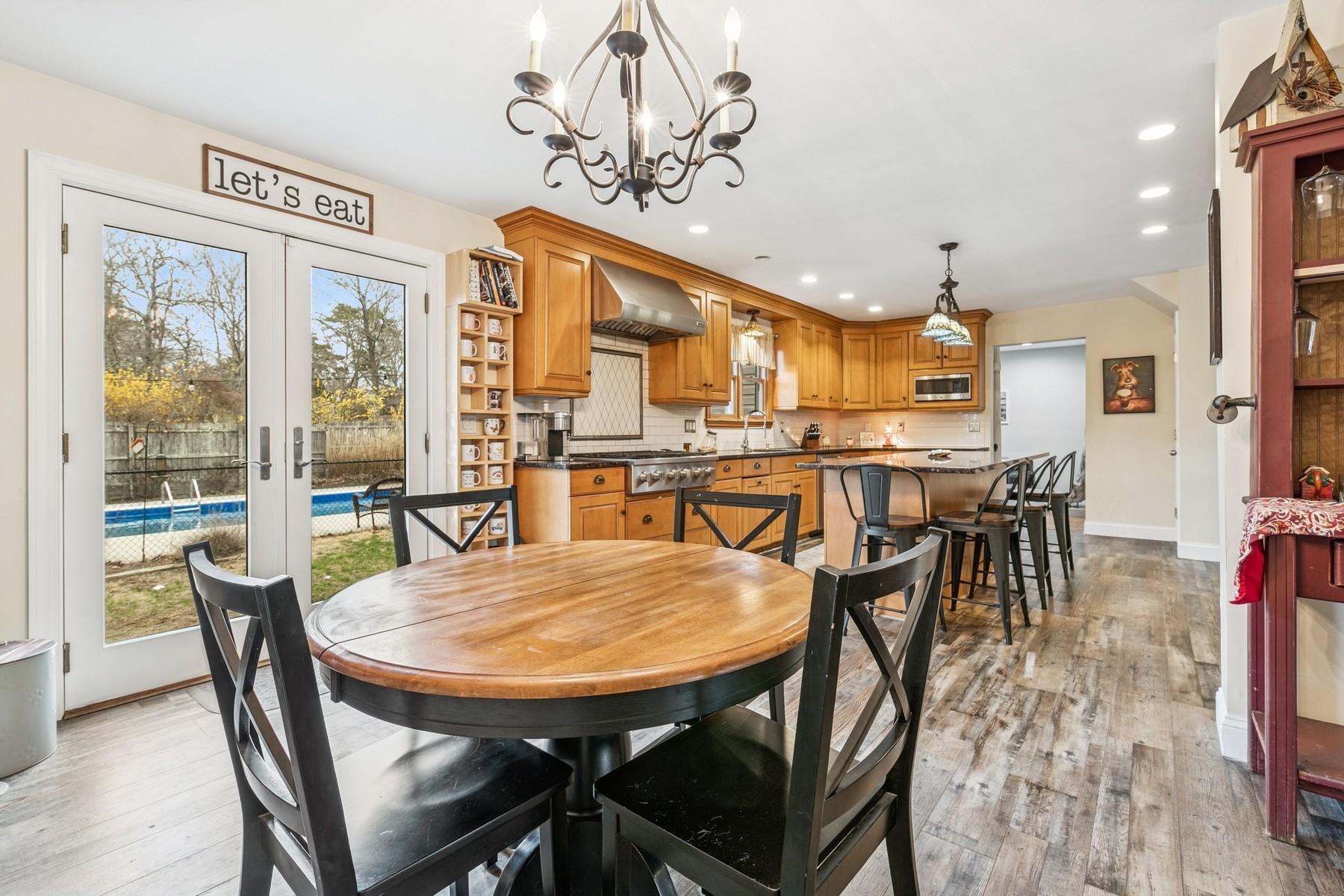 Single Family Gerald  Suffolk County, NY 11946, MLS-848688-10