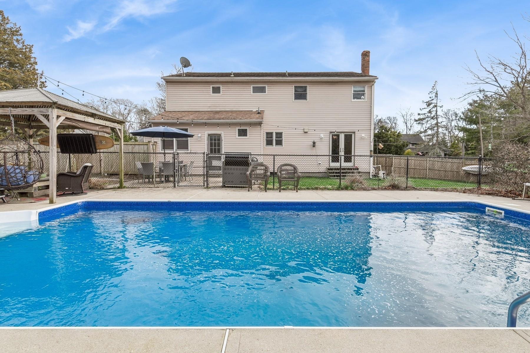 Single Family Gerald  Suffolk County, NY 11946, MLS-848688-29