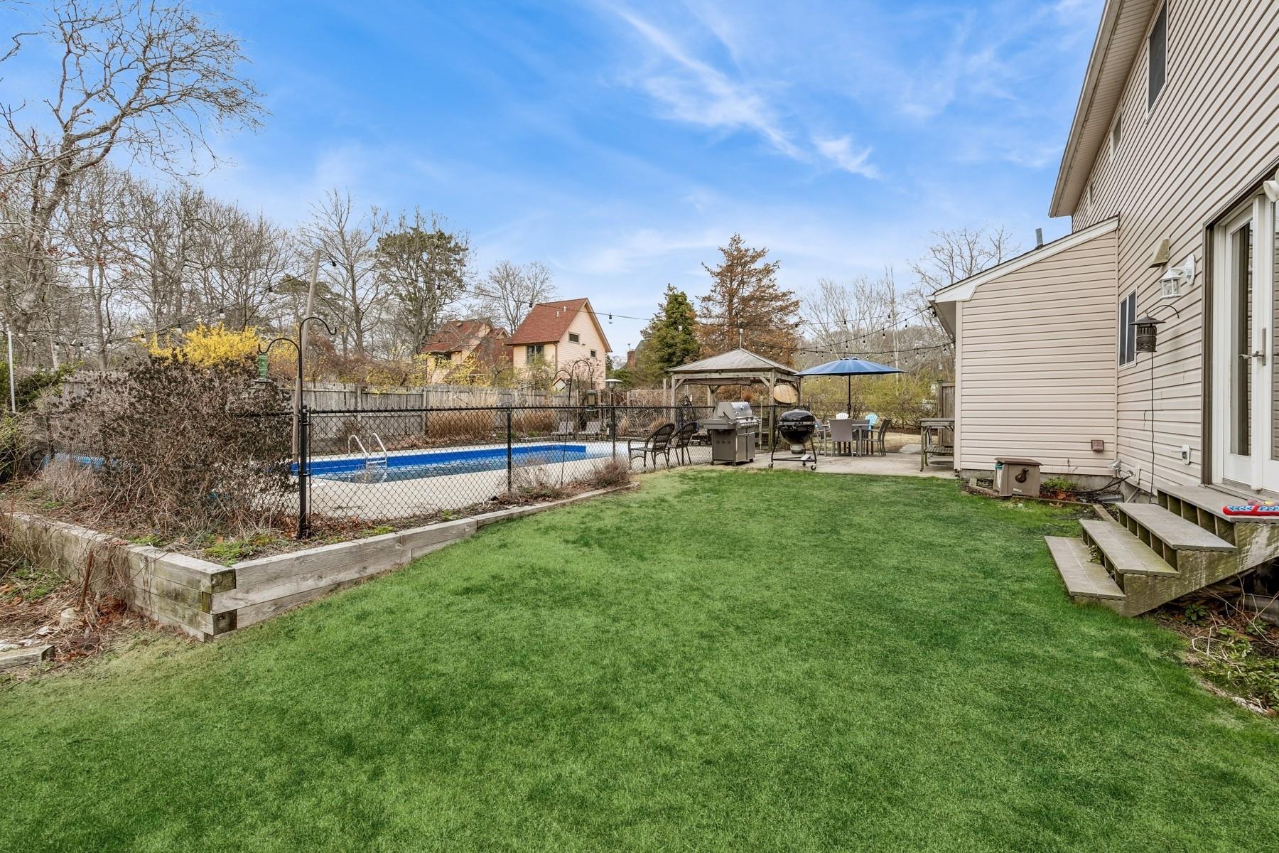 Single Family Gerald  Suffolk County, NY 11946, MLS-848688-32