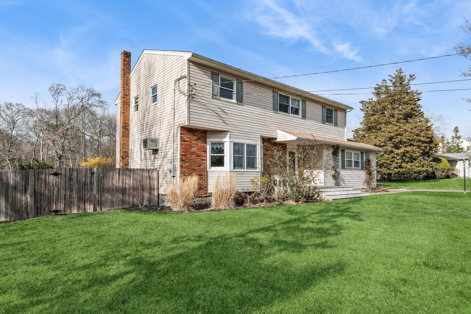 Single Family Gerald  Suffolk County, NY 11946, MLS-848688-4