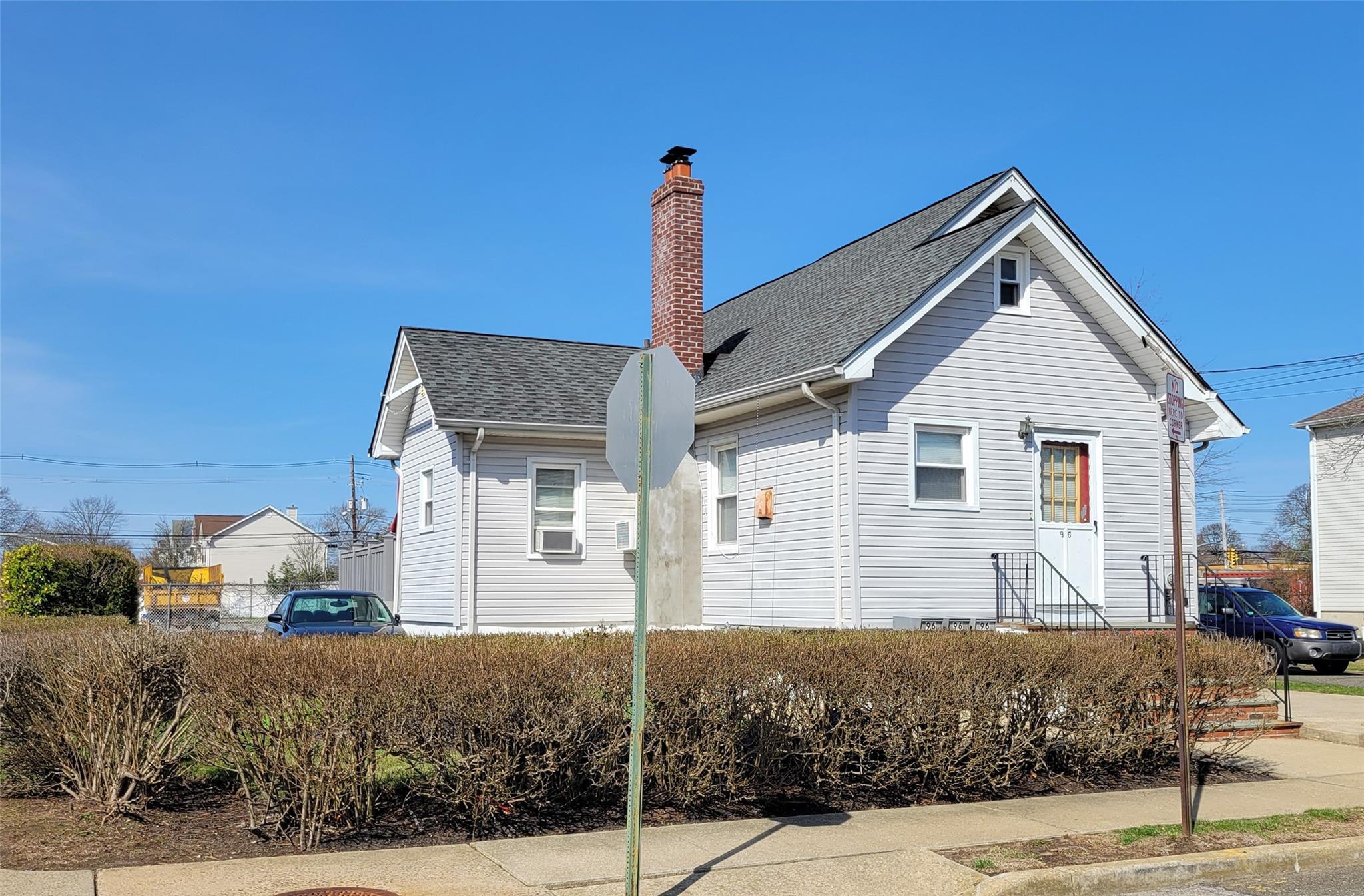 Single Family Sportsmans  Nassau County, NY 11520, MLS-848700-3