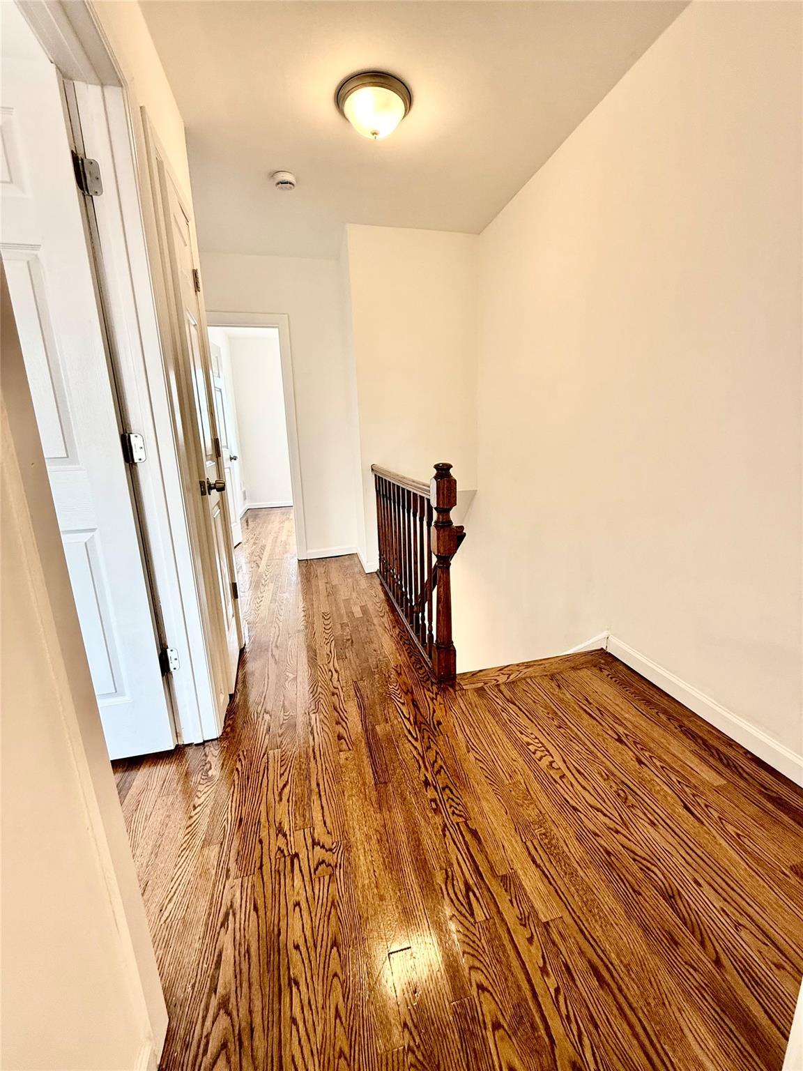 Single Family E 215th St,  Bronx,  Ny  Bronx, NY 10469, MLS-848708-8