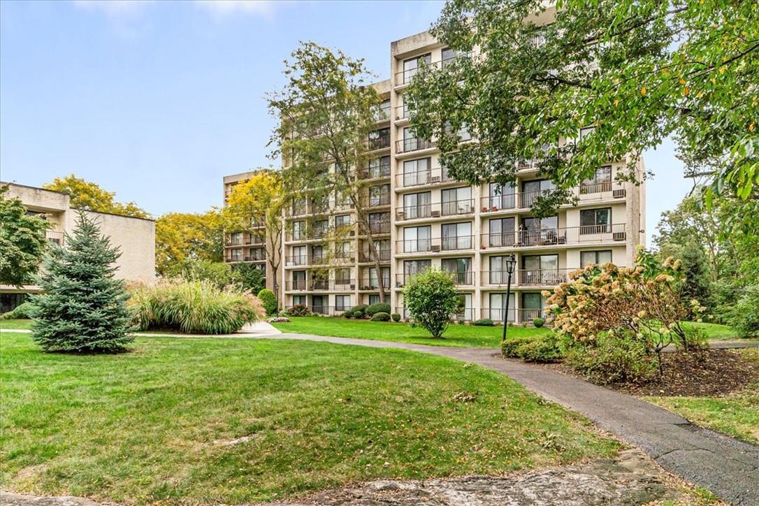 Coop in Peekskill - Overlook  Westchester County, NY 10566