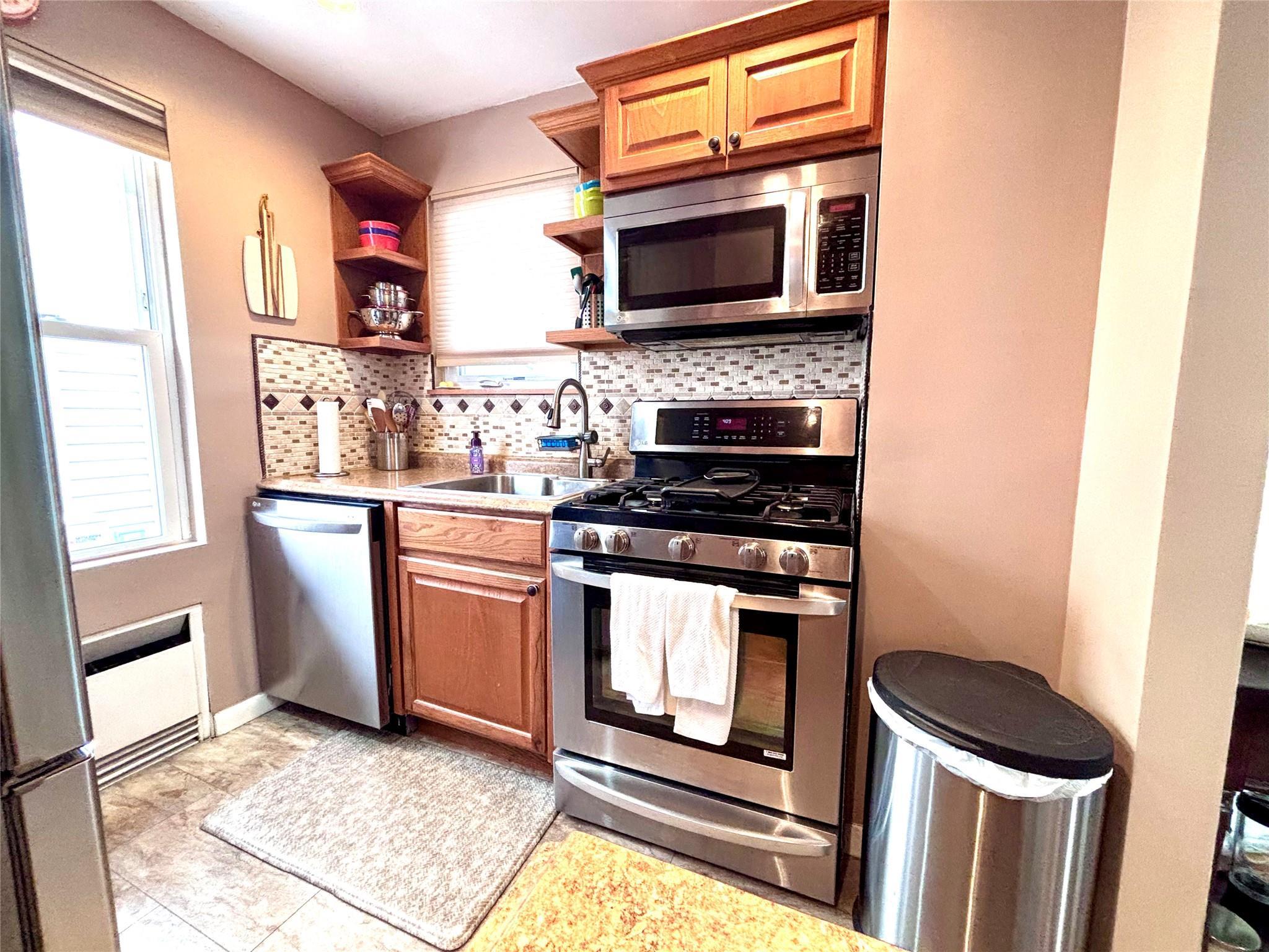Single Family 214  Queens, NY 11428, MLS-848725-8