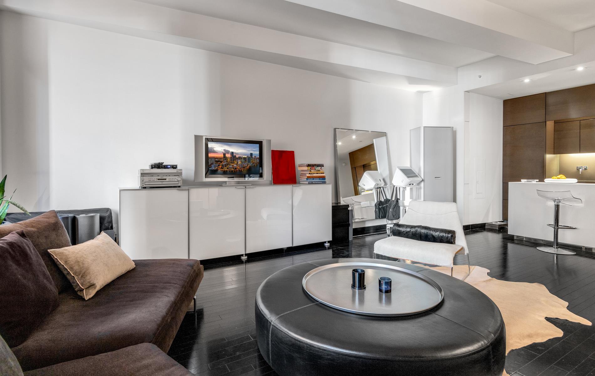 Condo Pine  Manhattan, NY 10005, MLS-848727-2