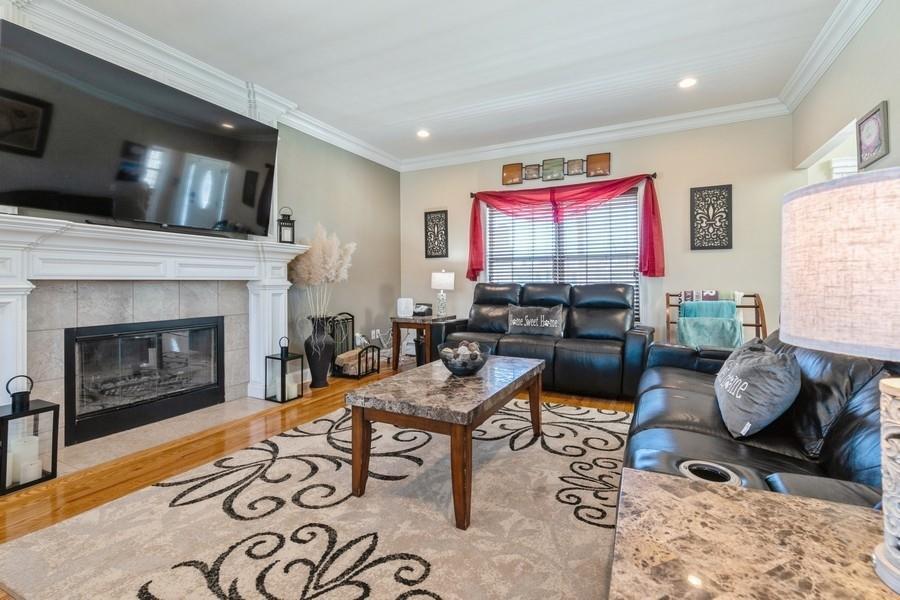 Single Family (canterbury)  Suffolk County, NY 11792, MLS-848739-10