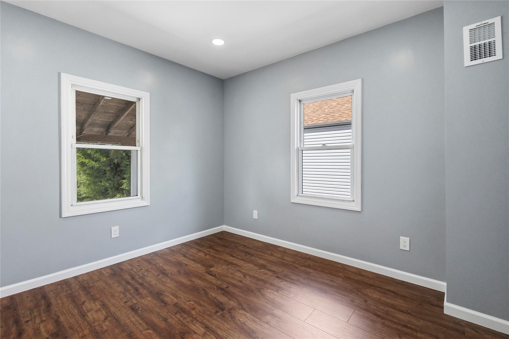 Single Family Greengrove  Nassau County, NY 11553, MLS-848757-11