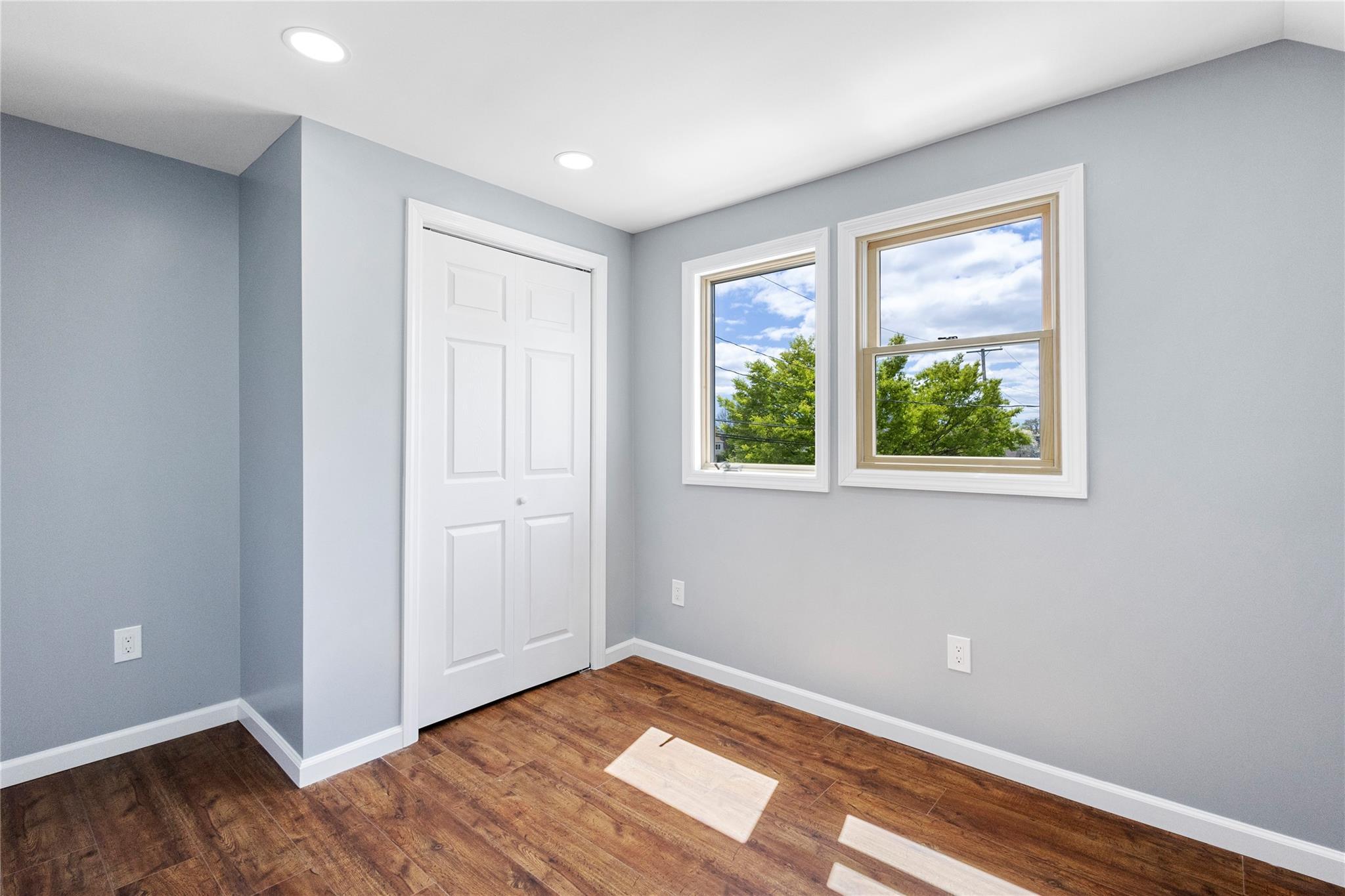 Single Family Greengrove  Nassau County, NY 11553, MLS-848757-14