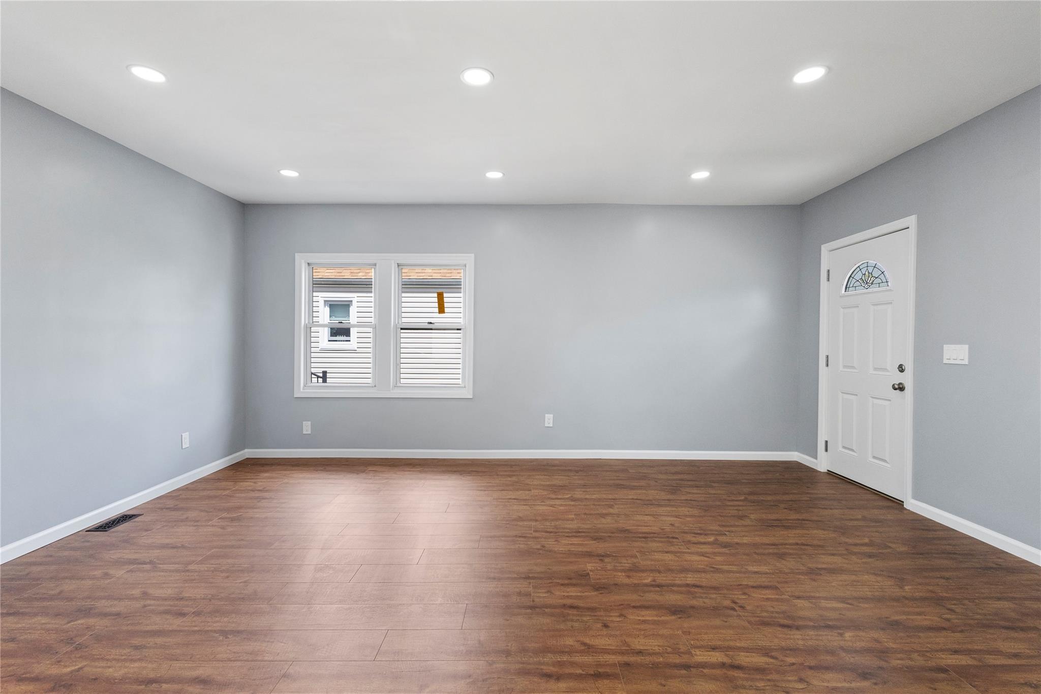 Single Family Greengrove  Nassau County, NY 11553, MLS-848757-7