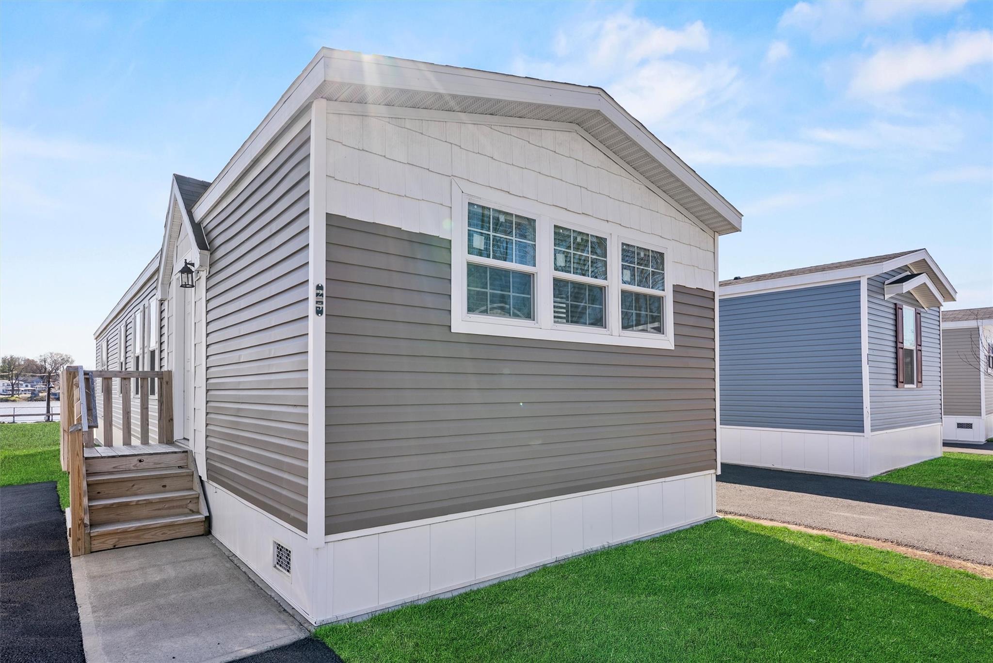 Single Family Windward  Rockland County, NY 10980, MLS-848774-2
