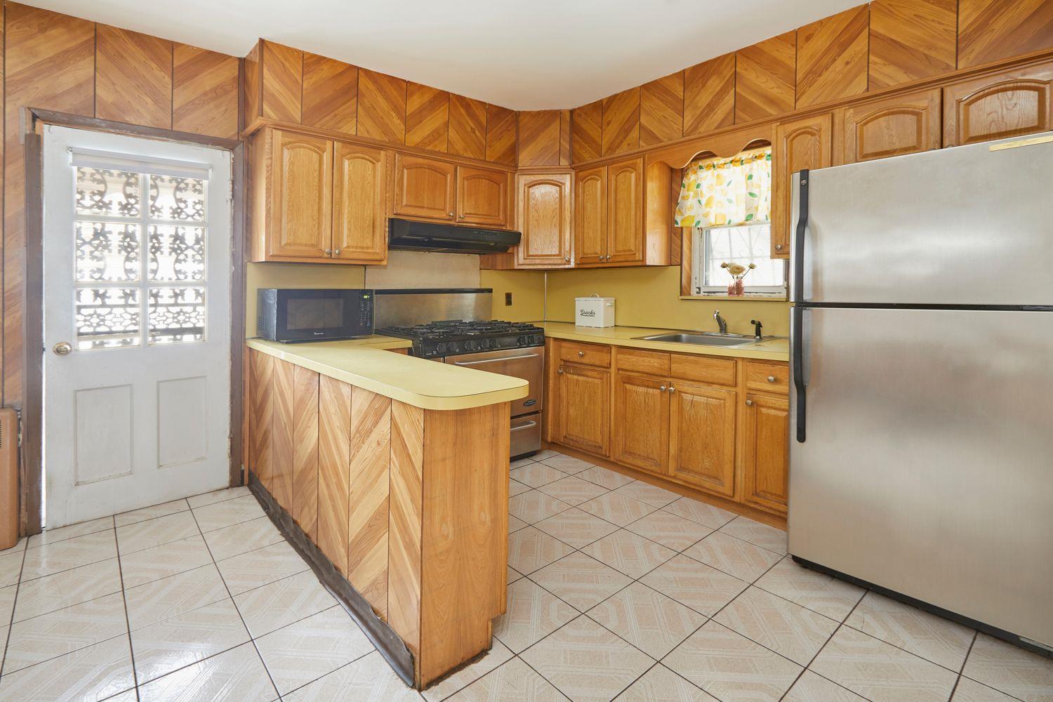Single Family Virginia  Bronx, NY 10472, MLS-848776-5