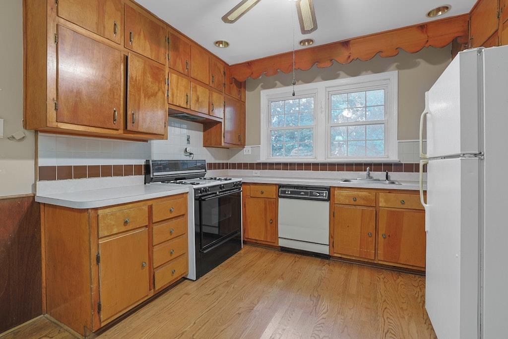 Single Family Rosehill  Westchester County, NY 10703, MLS-848788-12