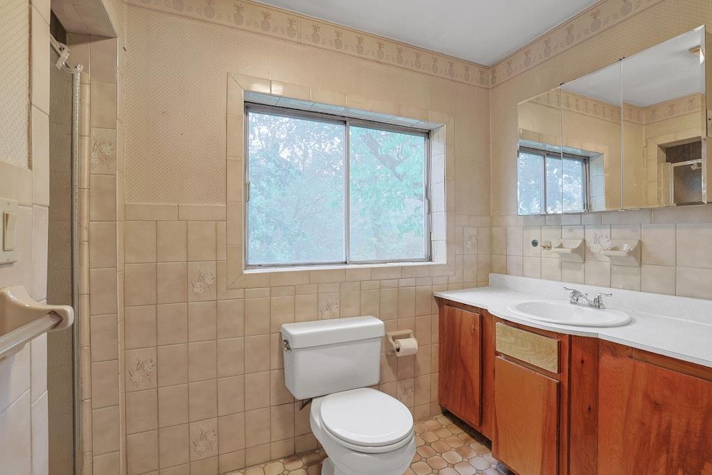 Single Family Rosehill  Westchester County, NY 10703, MLS-848788-17