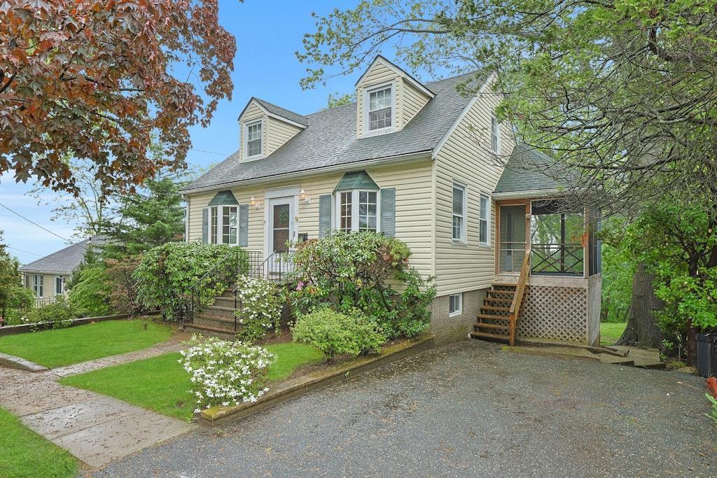 Single Family Rosehill  Westchester County, NY 10703, MLS-848788-3