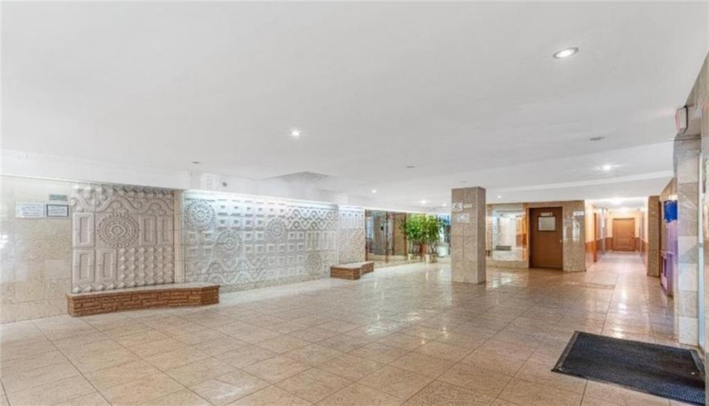 Coop Ocean Parkway  Brooklyn, NY 11235, MLS-848813-2