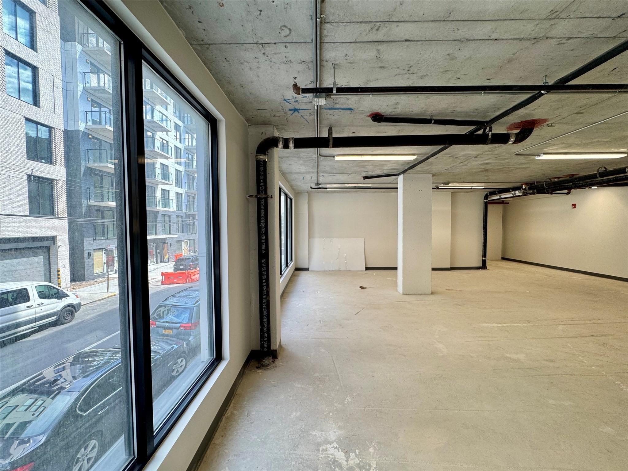 Commercial Lease 52nd  Queens, NY 11377, MLS-848817-16