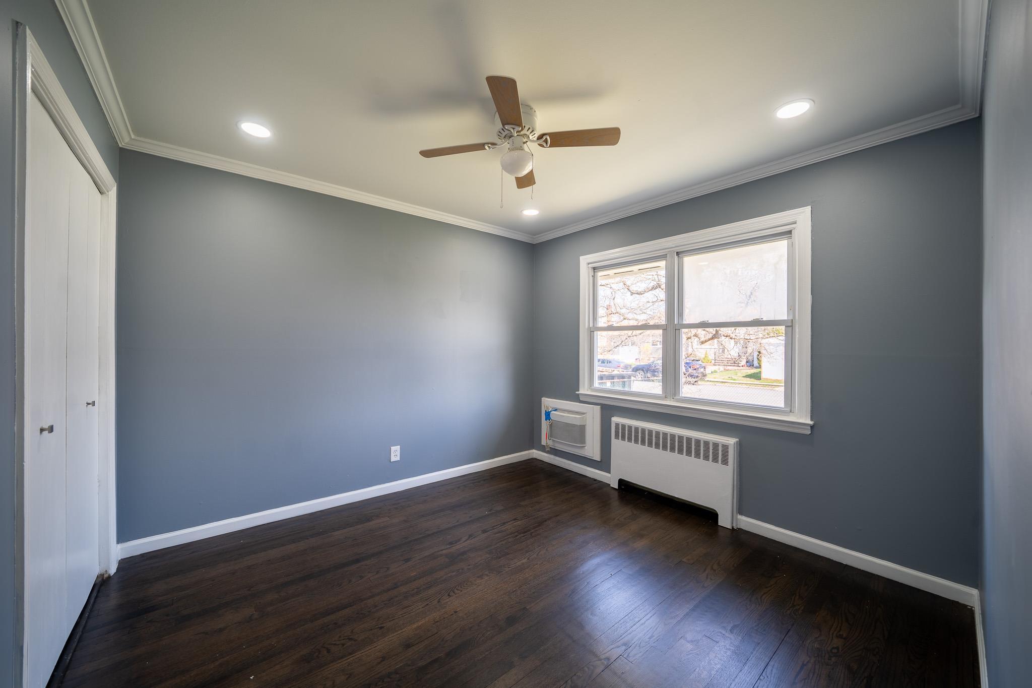 Single Family Ferndale  Nassau County, NY 11801, MLS-848843-10
