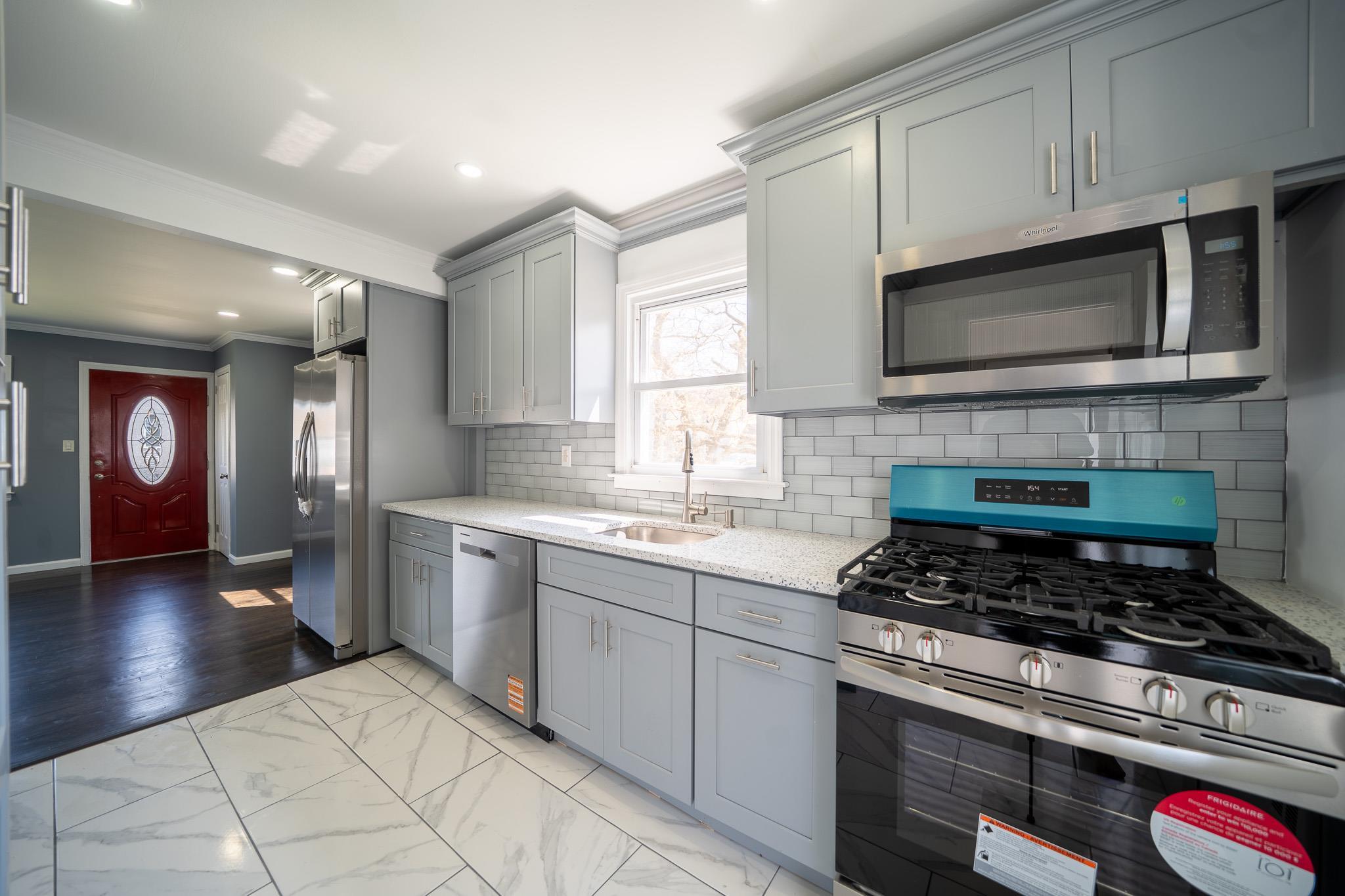 Single Family Ferndale  Nassau County, NY 11801, MLS-848843-16