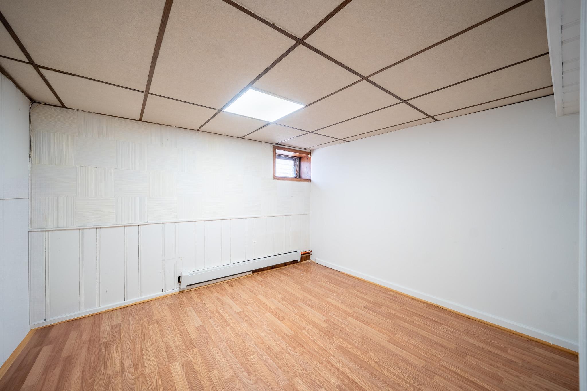 Single Family Ferndale  Nassau County, NY 11801, MLS-848843-18