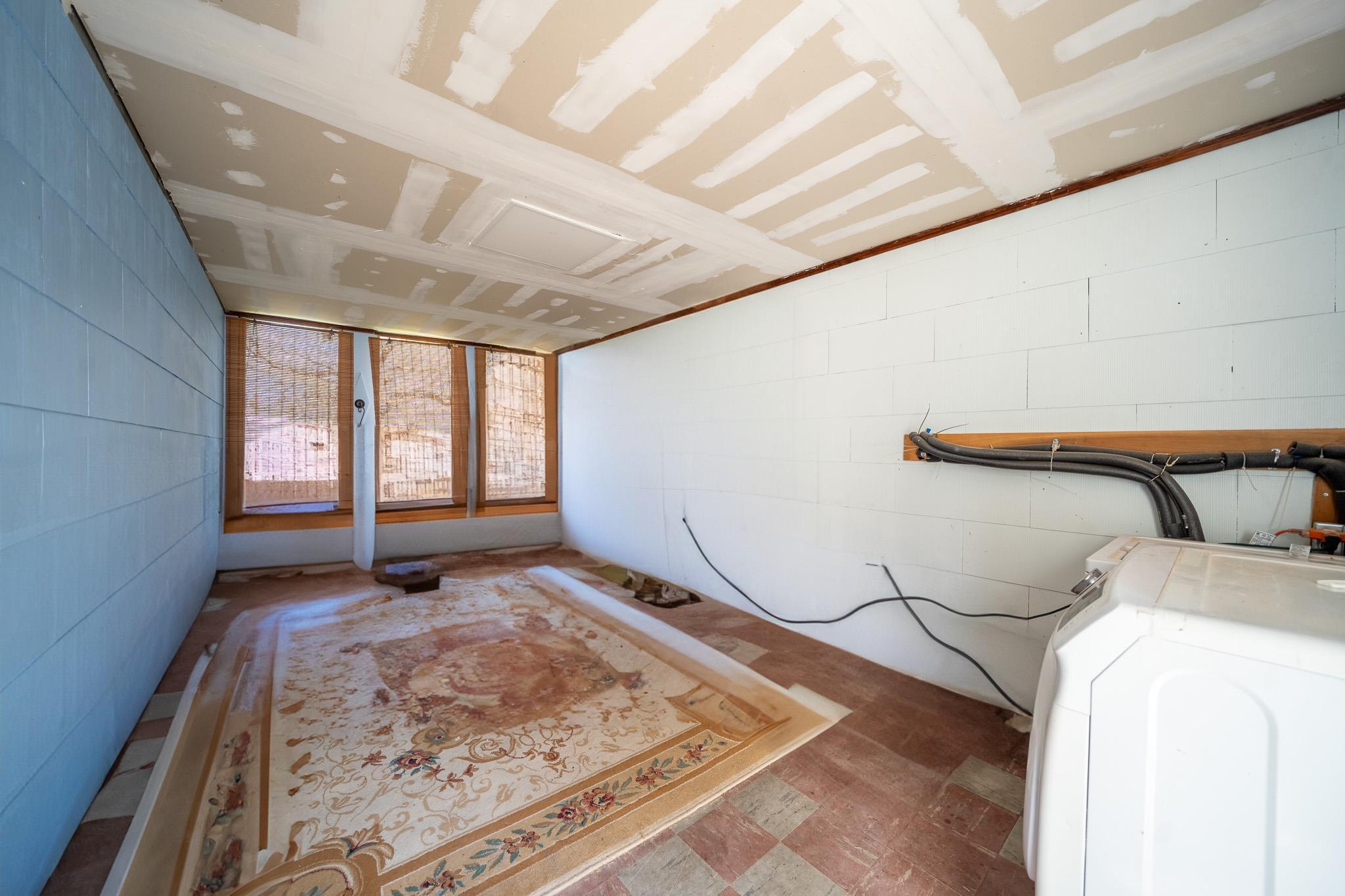 Single Family Ferndale  Nassau County, NY 11801, MLS-848843-23