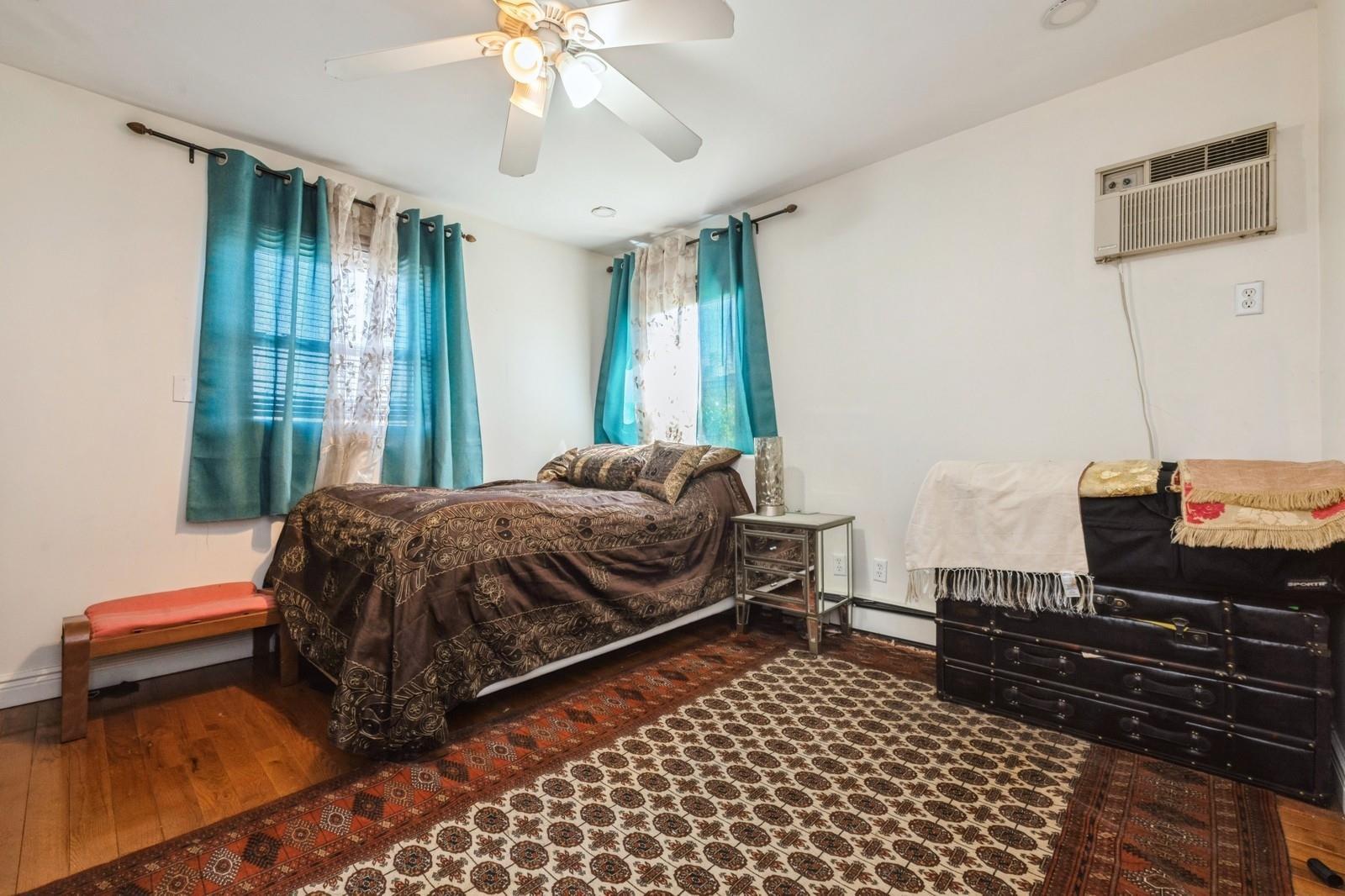 Single Family Bunker  Nassau County, NY 11801, MLS-848854-11