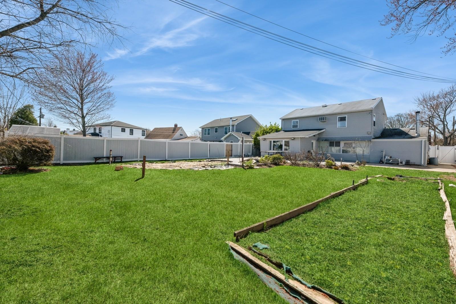 Single Family Bunker  Nassau County, NY 11801, MLS-848854-20