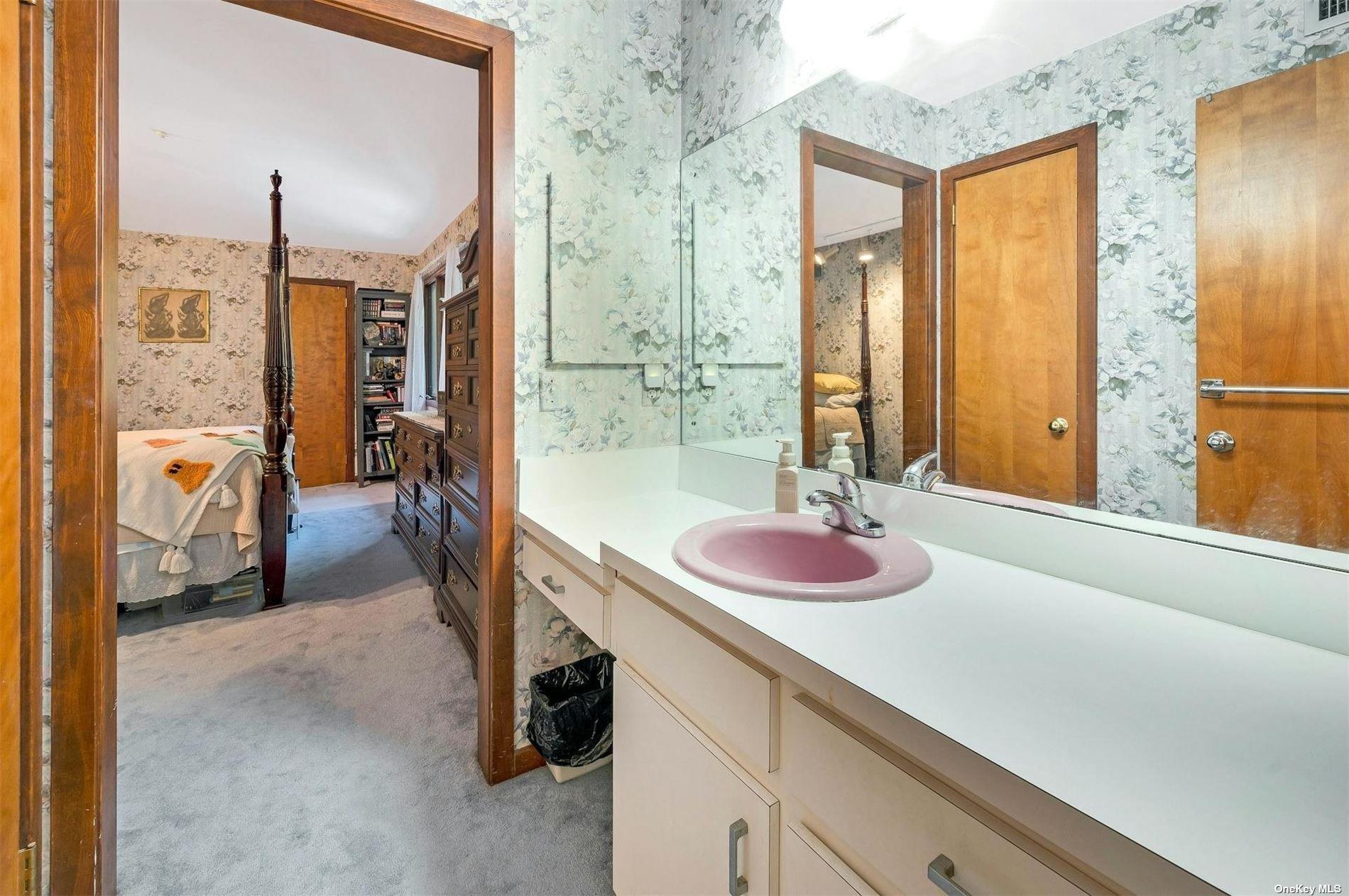 Single Family Cliffside  Suffolk County, NY 11777, MLS-848855-24