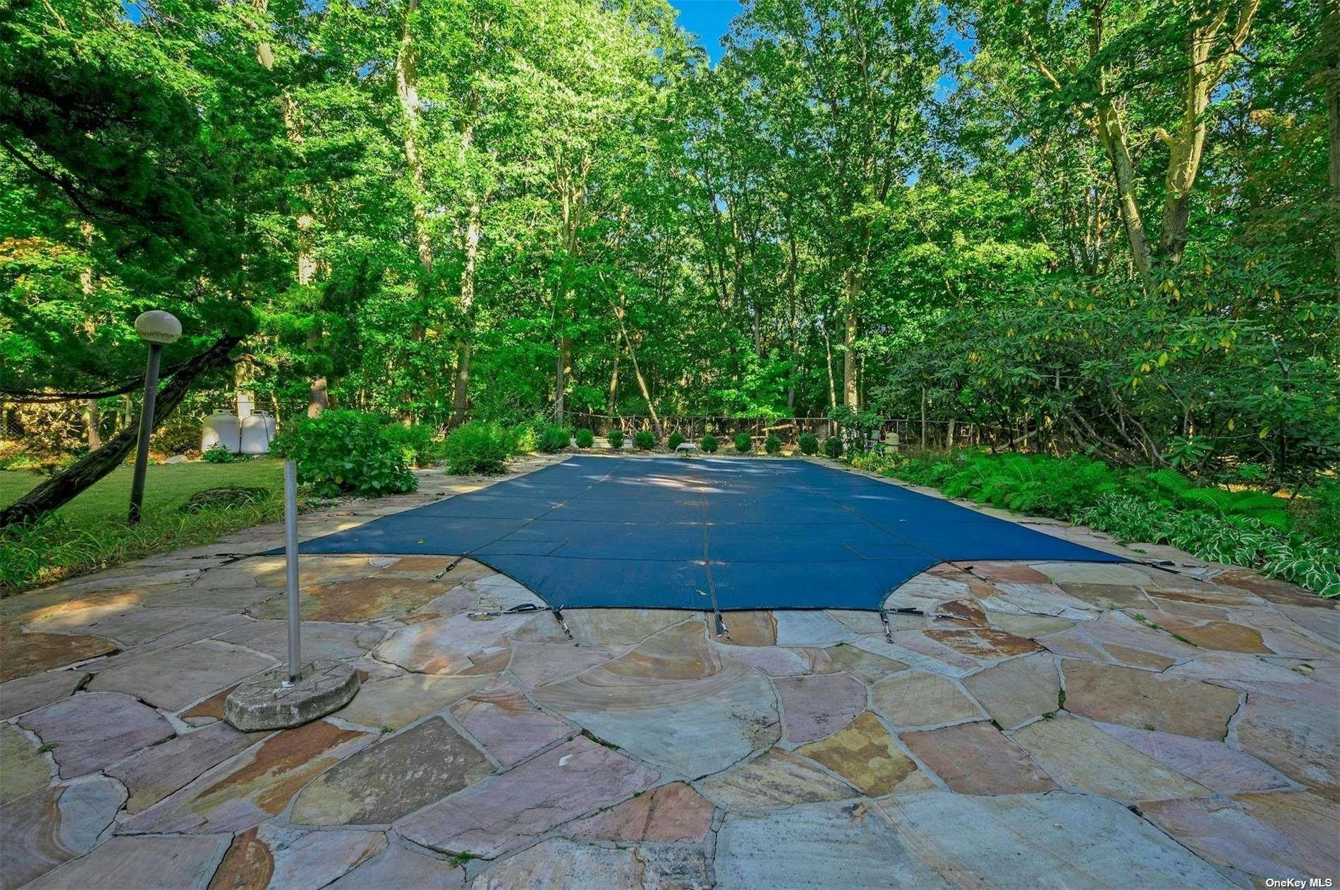 Single Family Cliffside  Suffolk County, NY 11777, MLS-848855-32