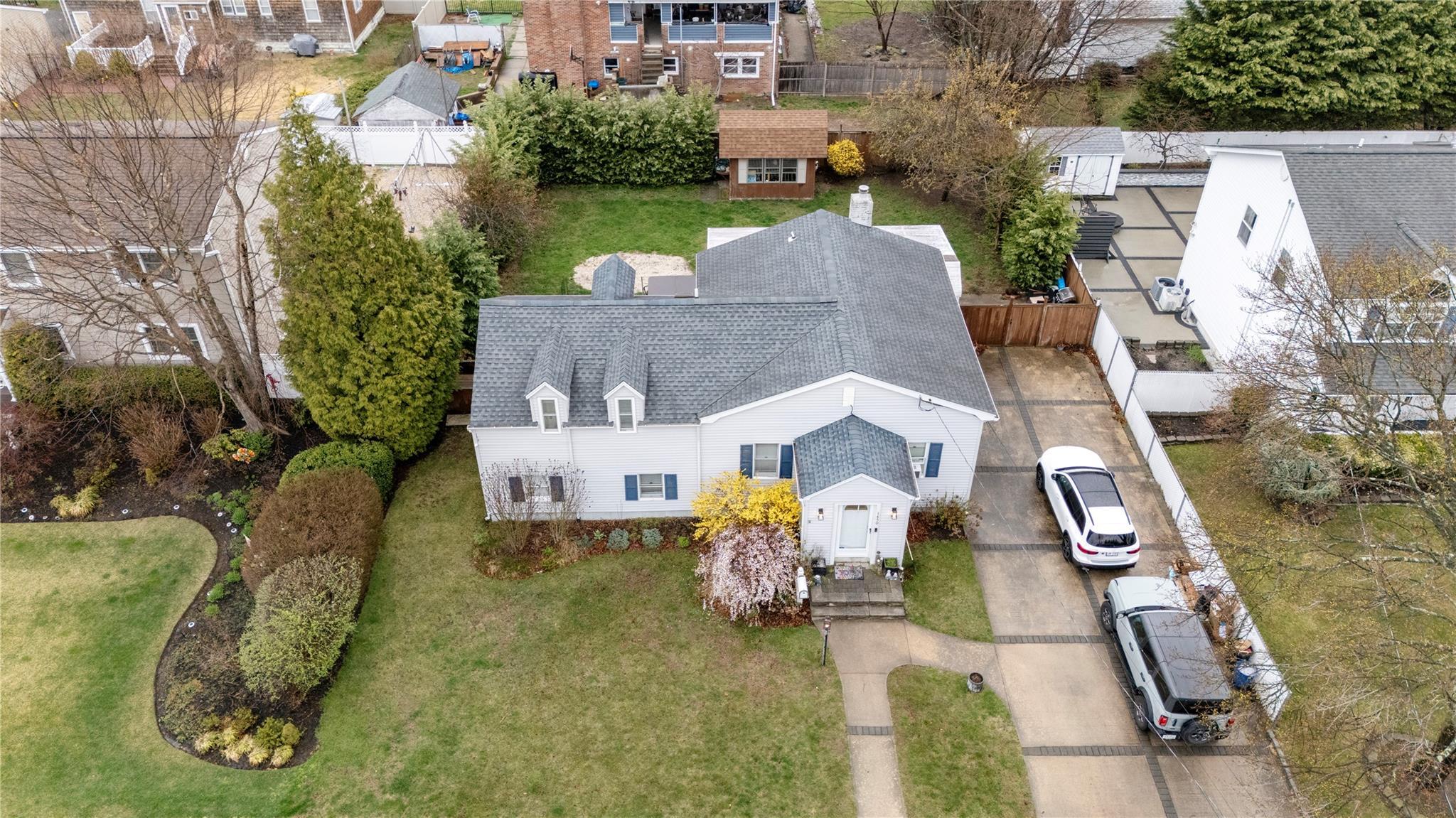 Single Family 5th  Suffolk County, NY 11704, MLS-848860-2