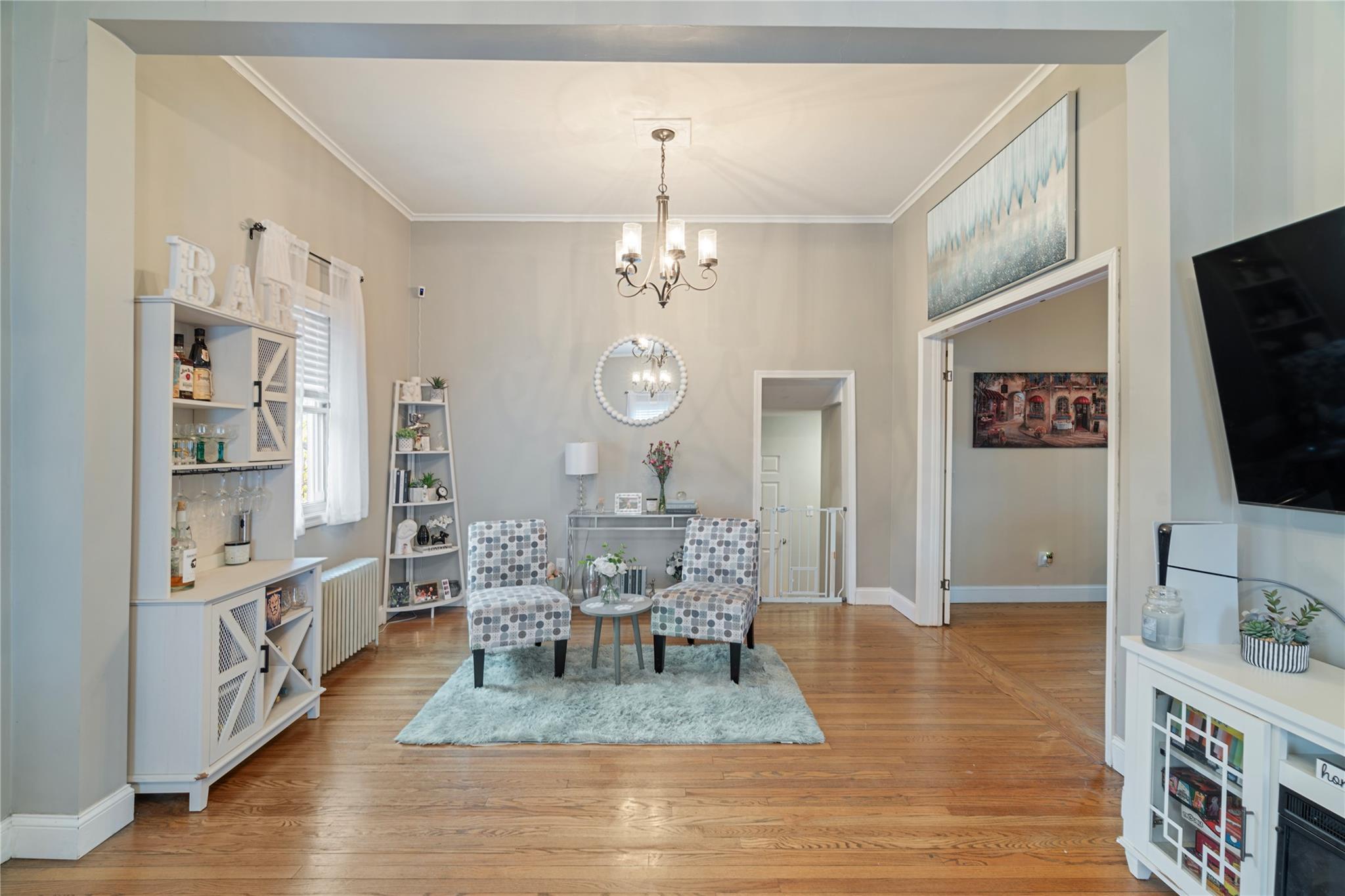 Single Family 5th  Suffolk County, NY 11704, MLS-848860-6