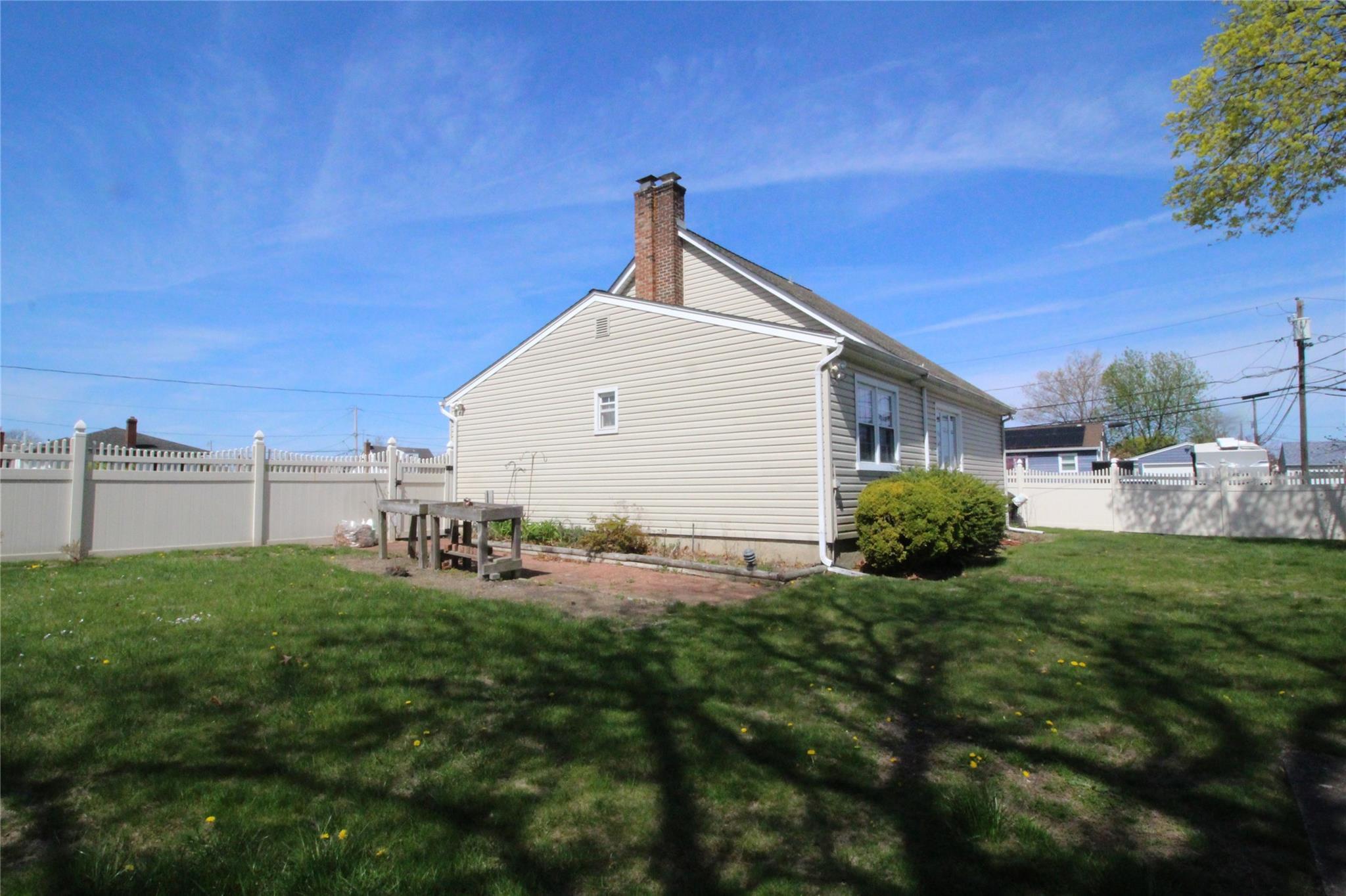 Single Family Riviera  Suffolk County, NY 11757, MLS-848862-14