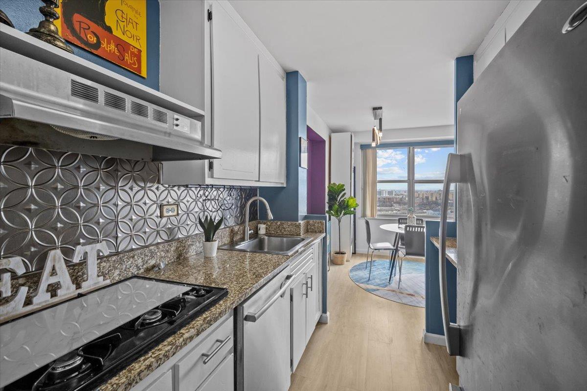 Coop Kappock  Bronx, NY 10463, MLS-848878-8