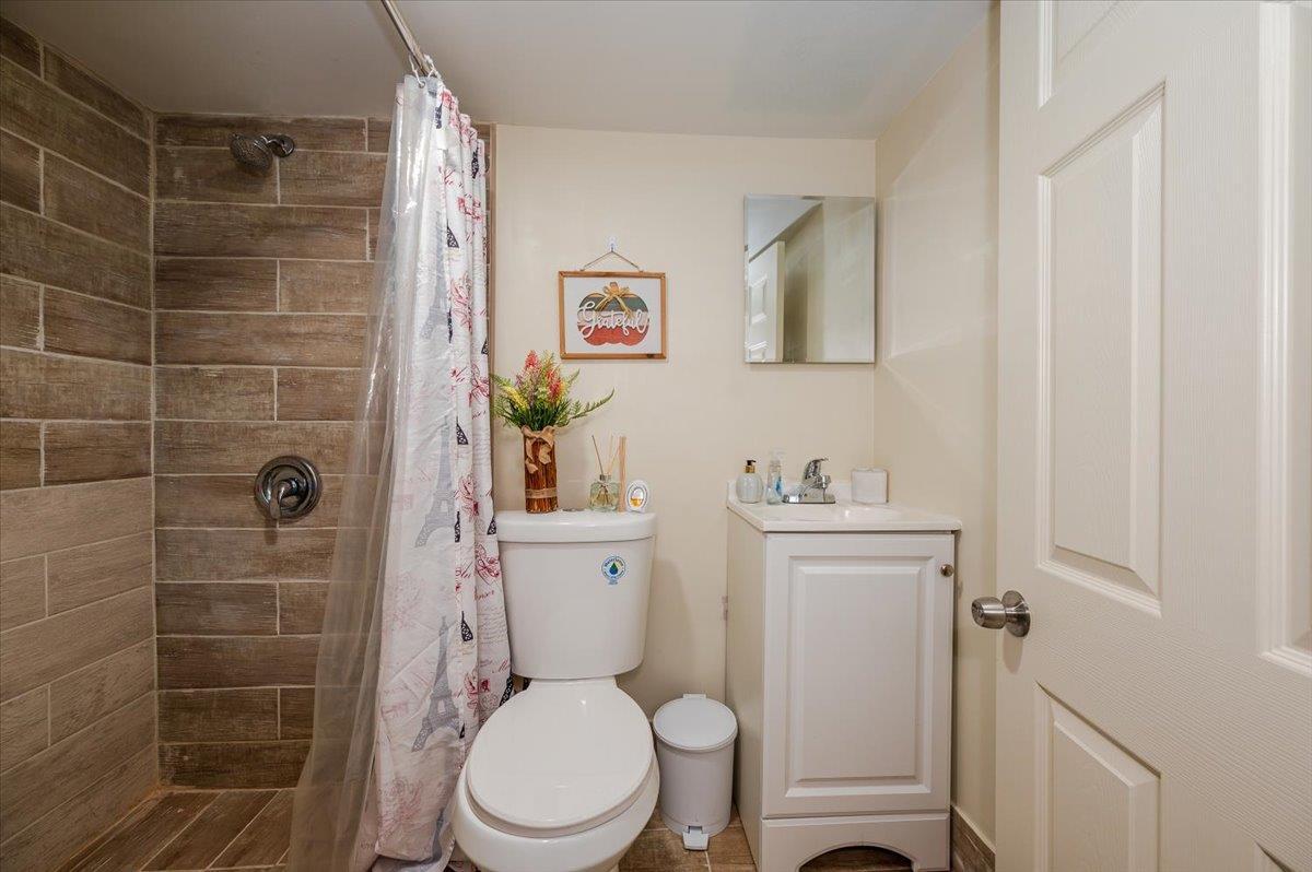 Single Family 6  Suffolk County, NY 11704, MLS-848897-14