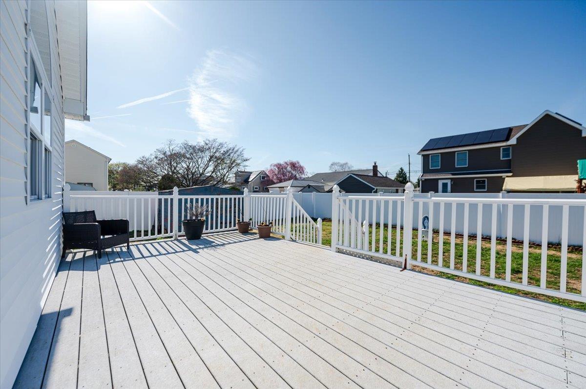 Single Family 6  Suffolk County, NY 11704, MLS-848897-20