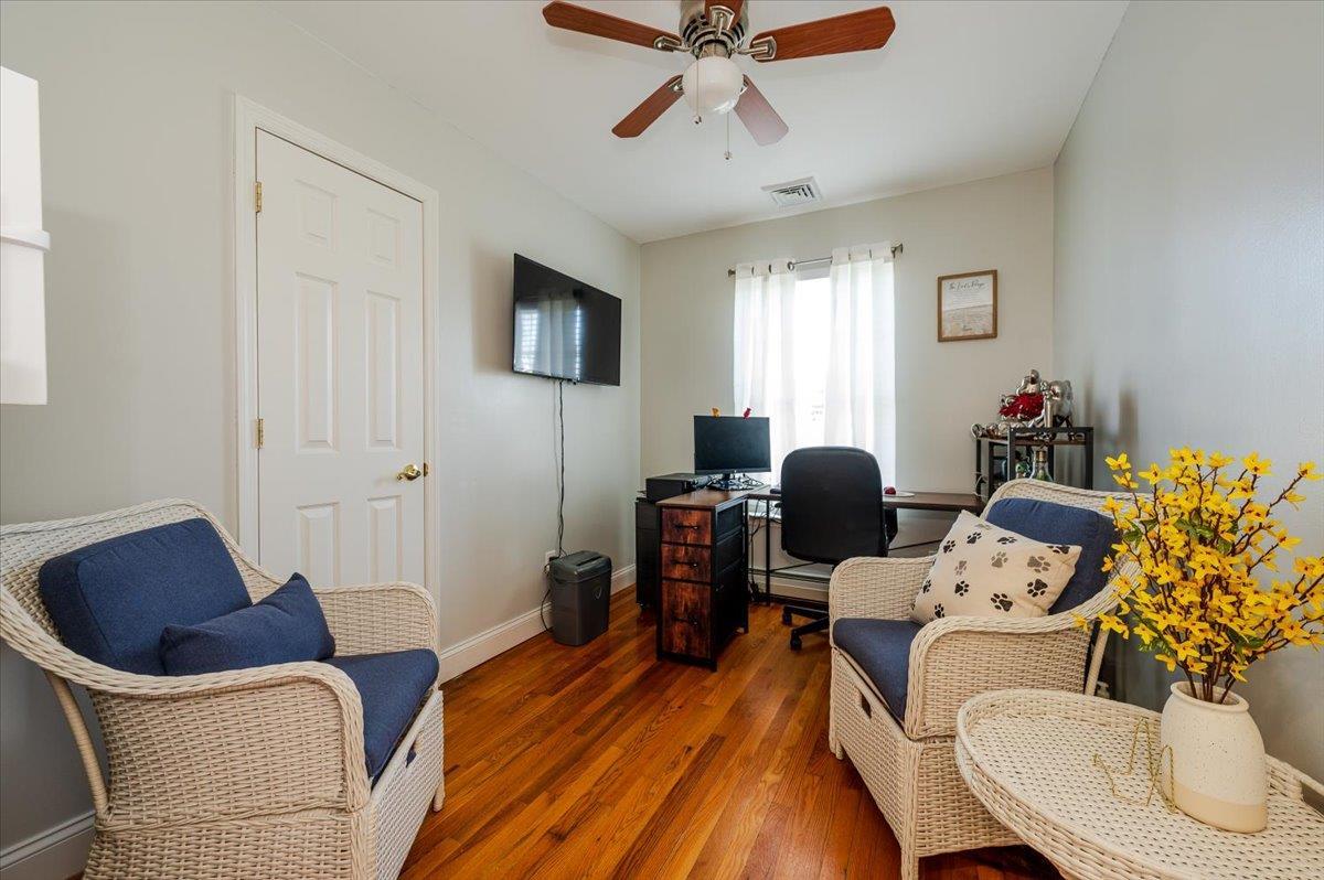 Single Family 6  Suffolk County, NY 11704, MLS-848897-9