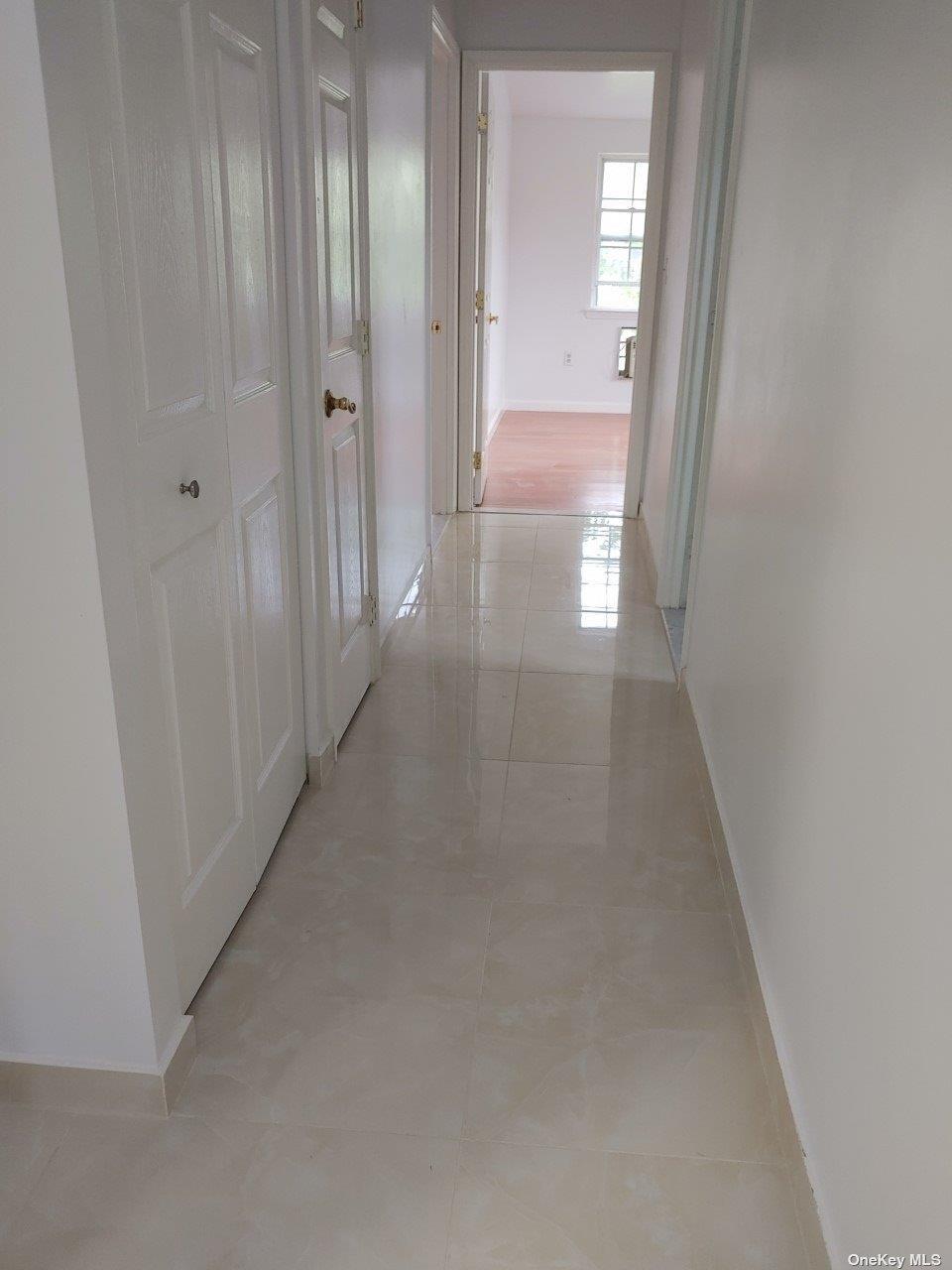 Apartment Country Pointe Circle  Queens, NY 11426, MLS-848898-3