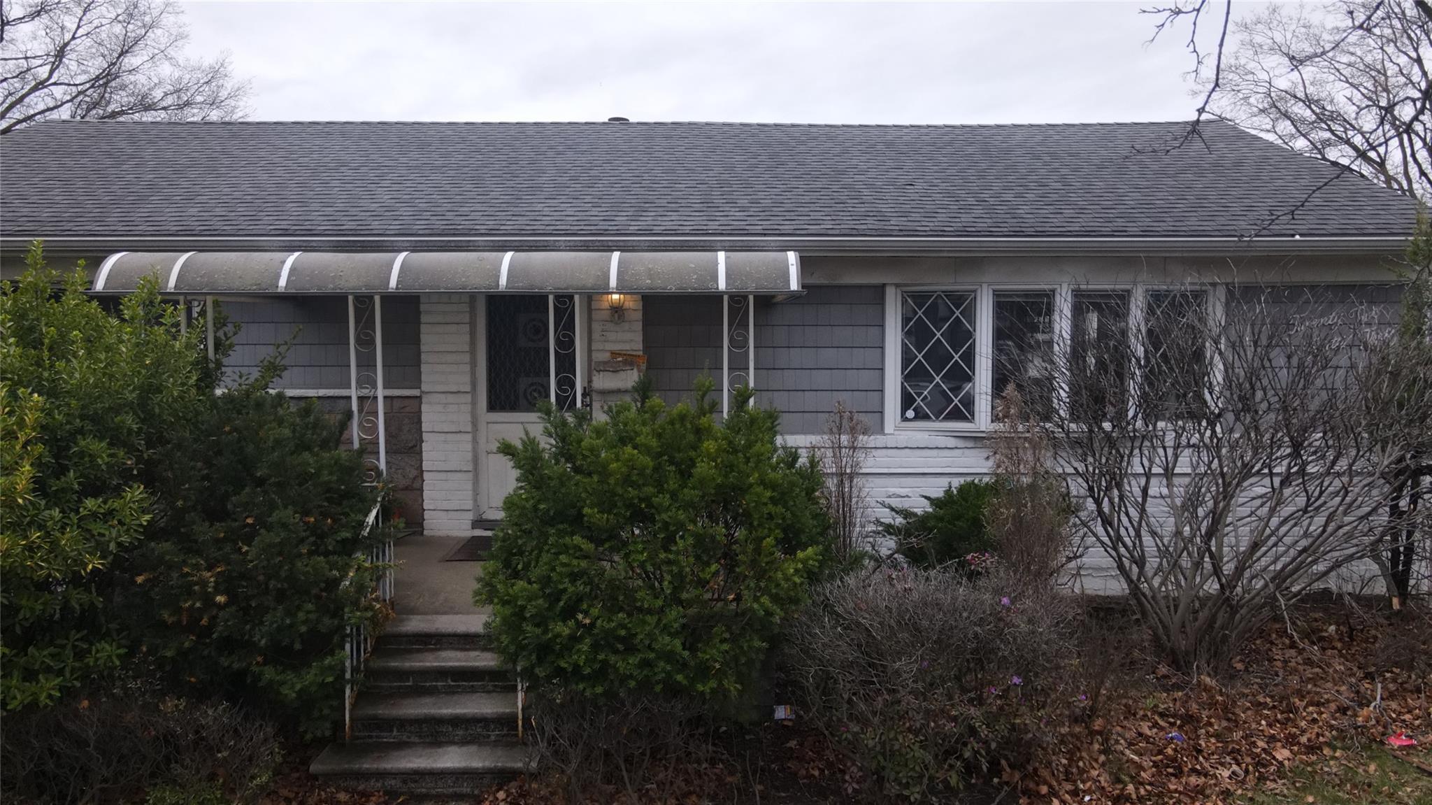 Single Family Leighton  Nassau County, NY 11003, MLS-848921-25