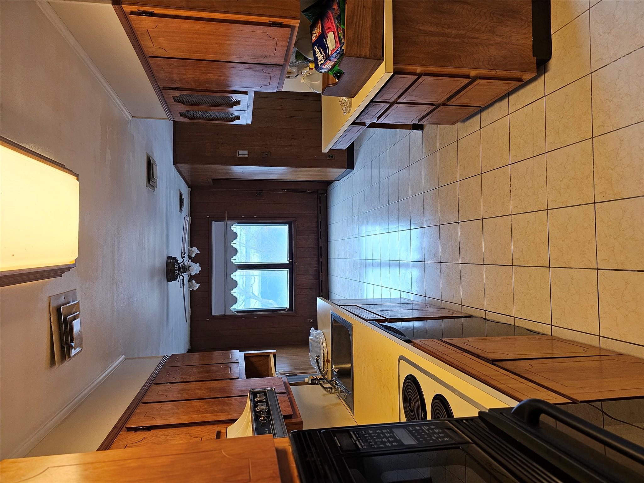 Single Family Leighton  Nassau County, NY 11003, MLS-848921-6