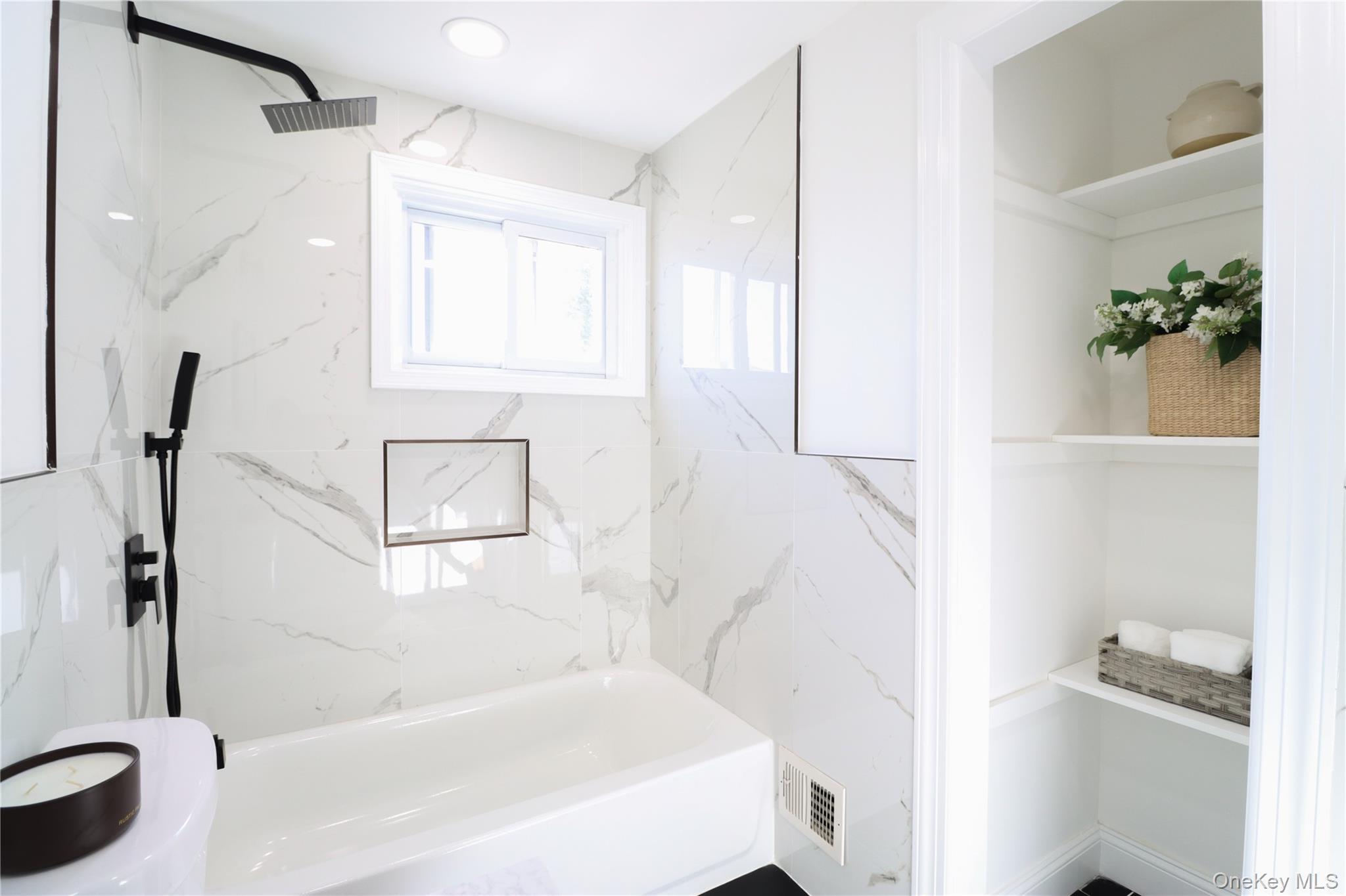 Single Family Earl Suffolk County, NY 11701, MLS-848924-17