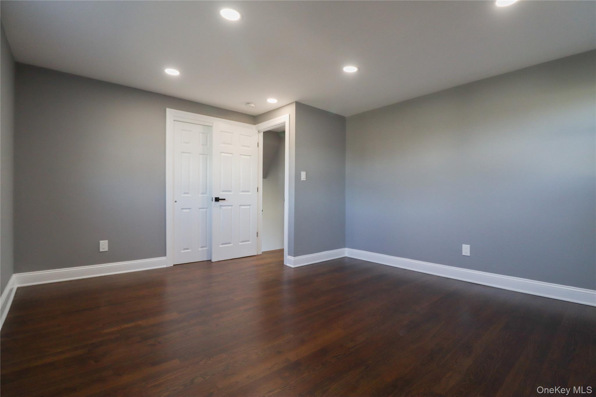 Single Family Earl Suffolk County, NY 11701, MLS-848924-21